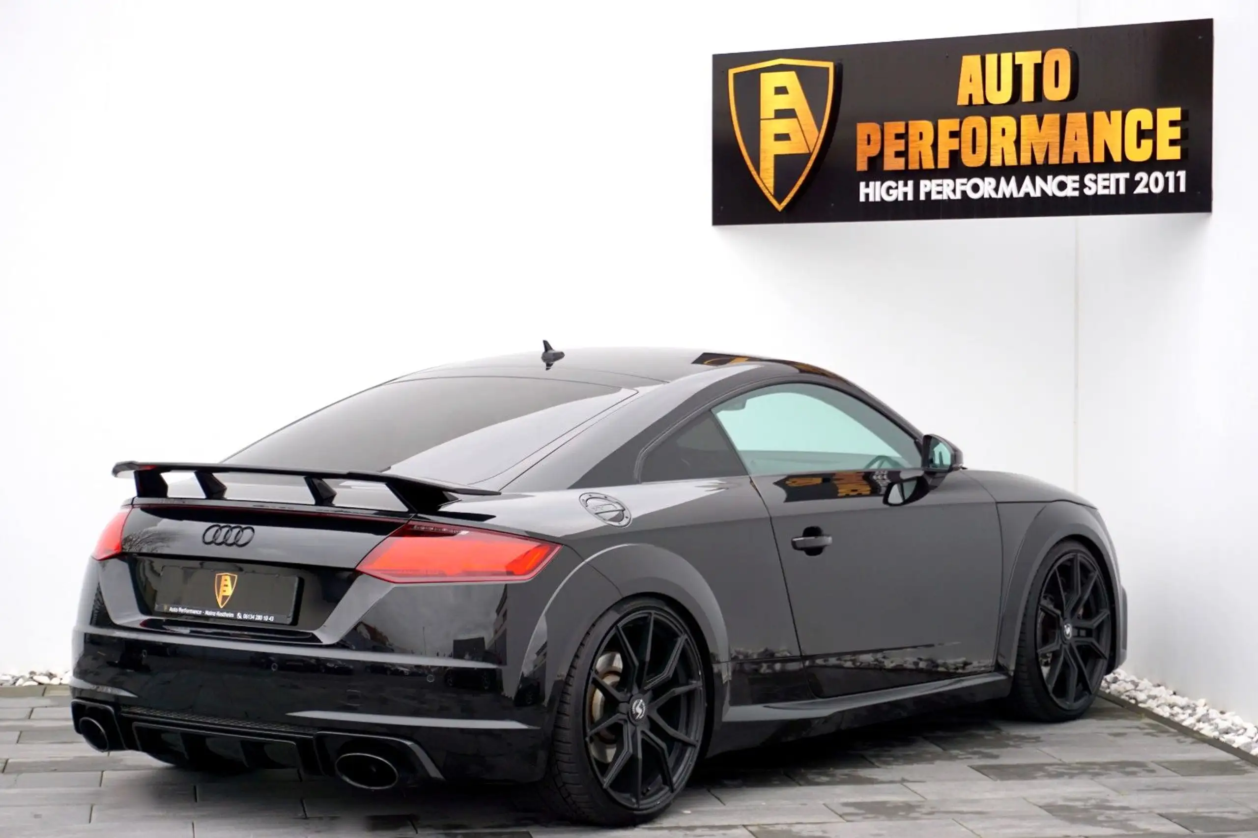 Audi - TT RS