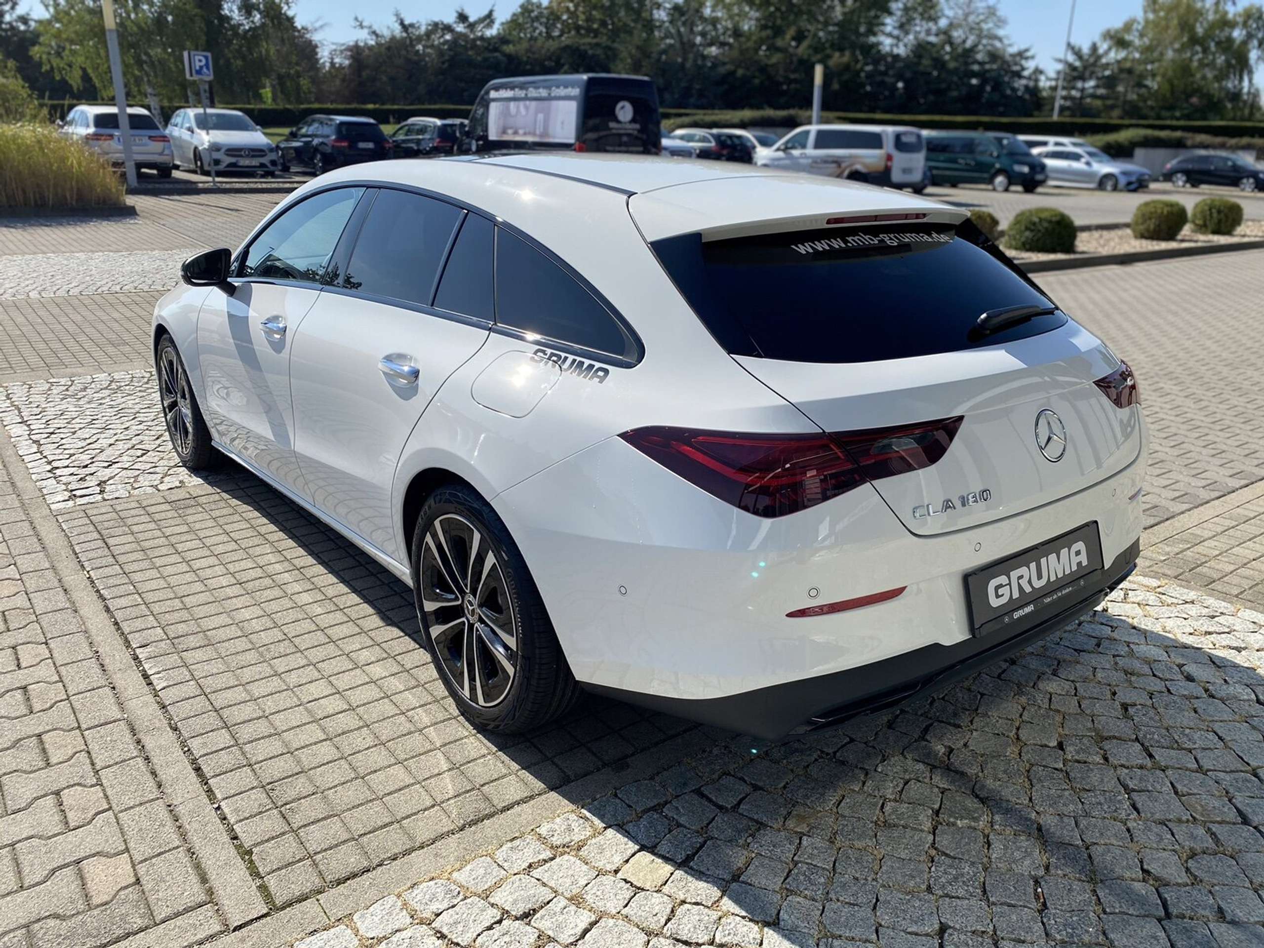 Mercedes-Benz - CLA 180