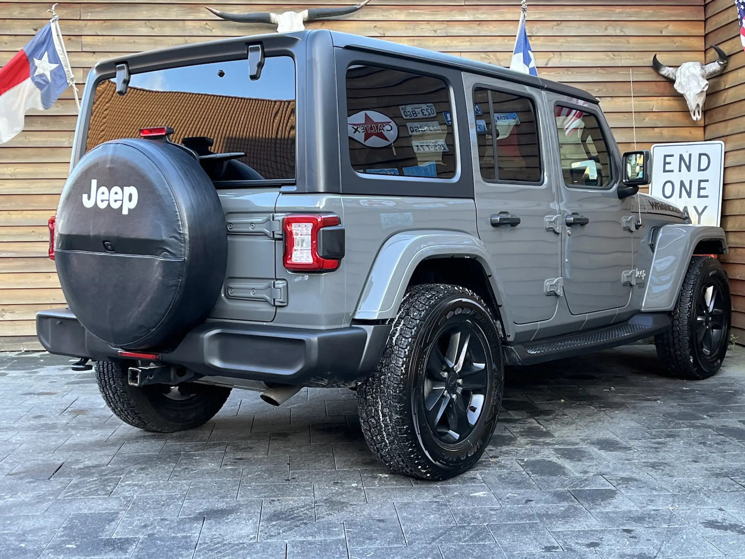 Jeep - Wrangler