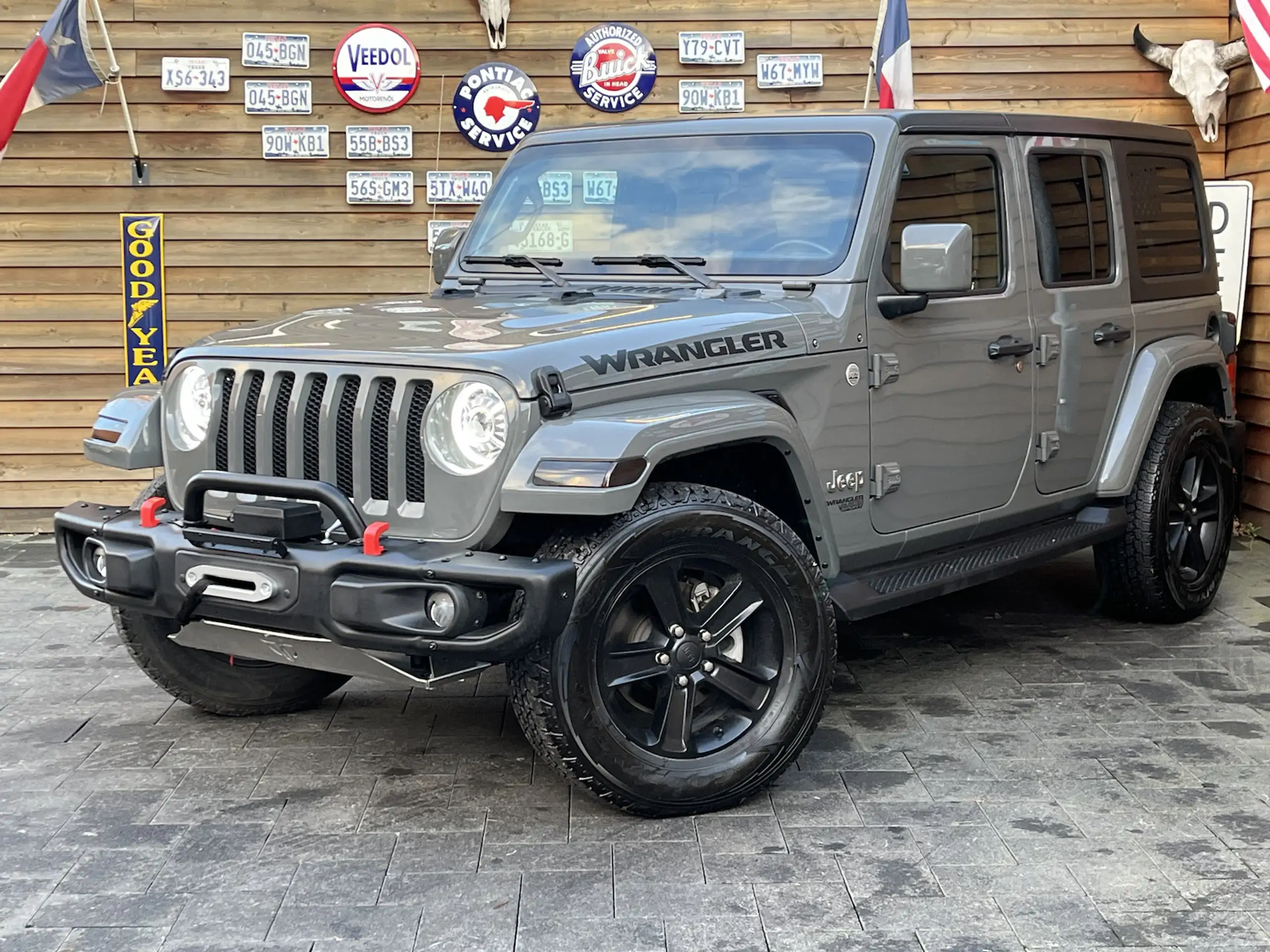 Jeep - Wrangler