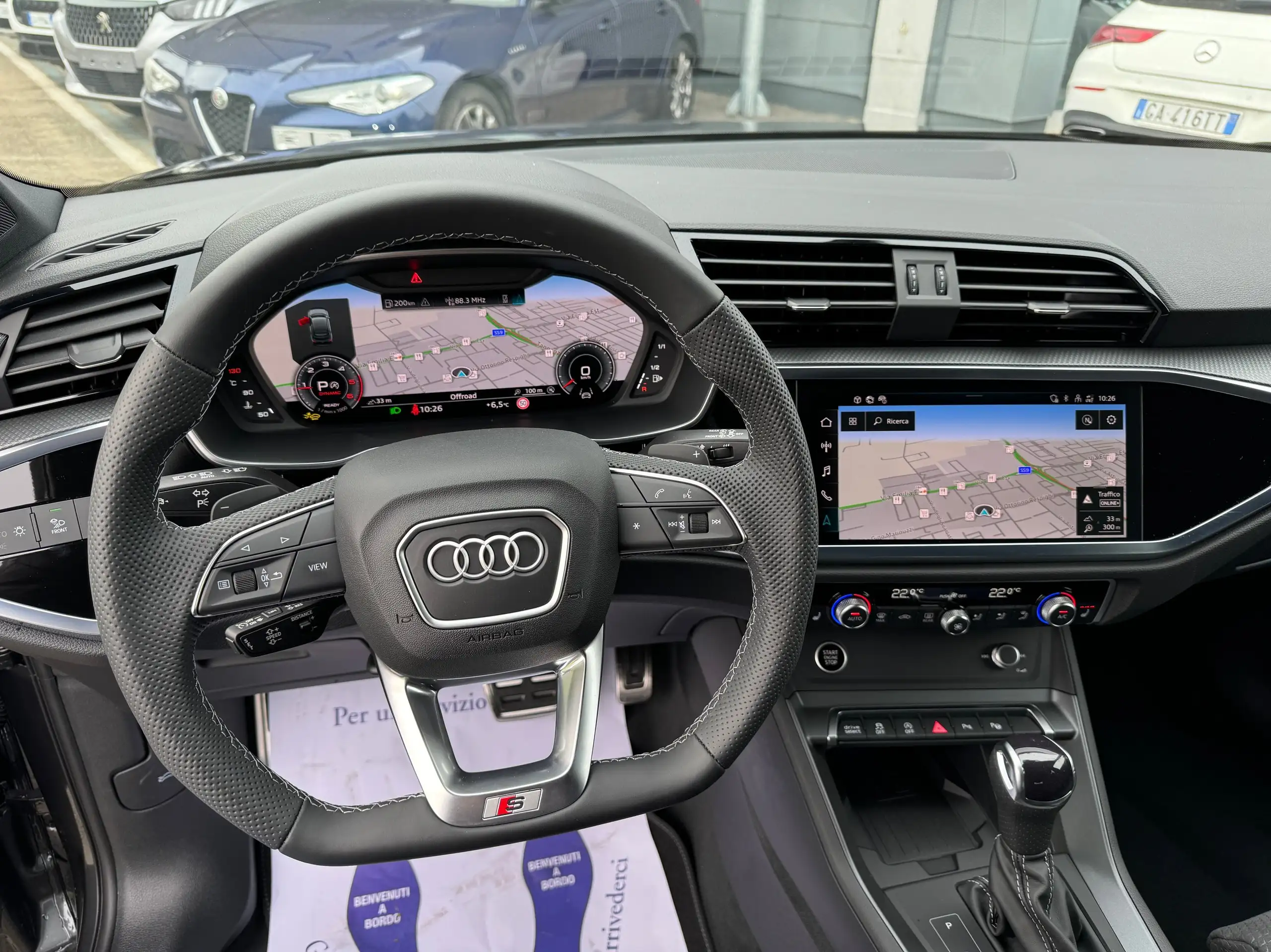 Audi - Q3