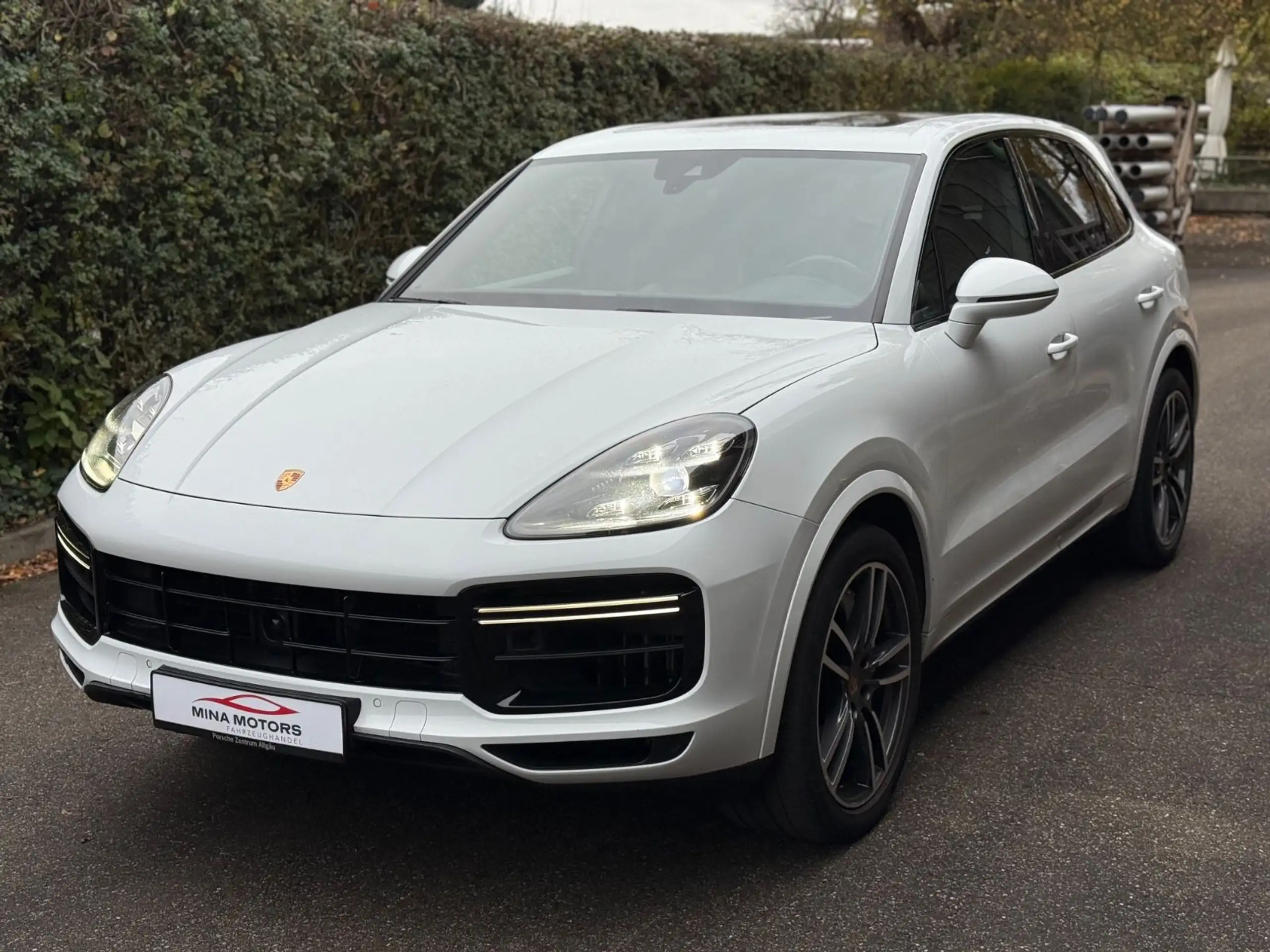 Porsche - Cayenne