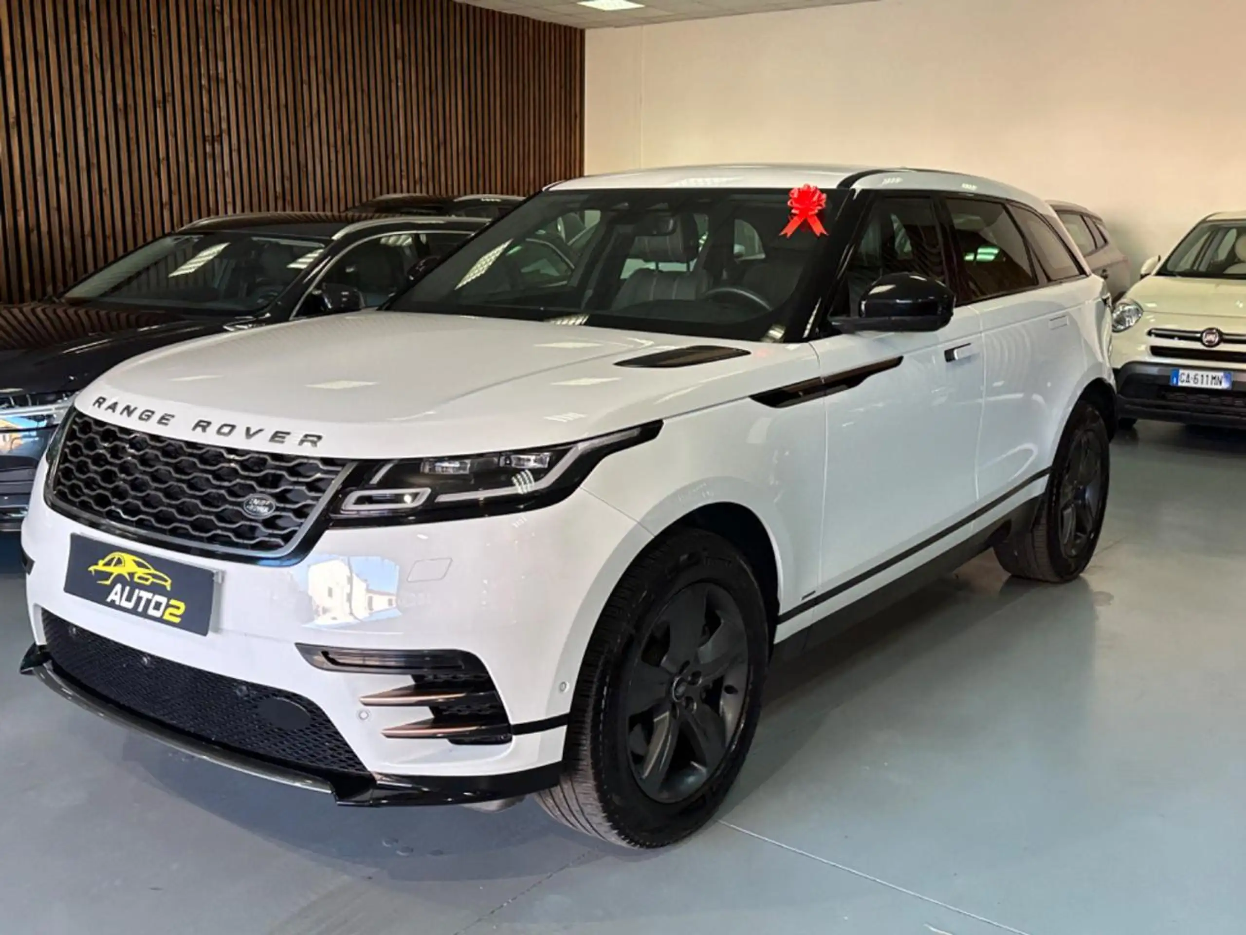 Land Rover - Range Rover Velar