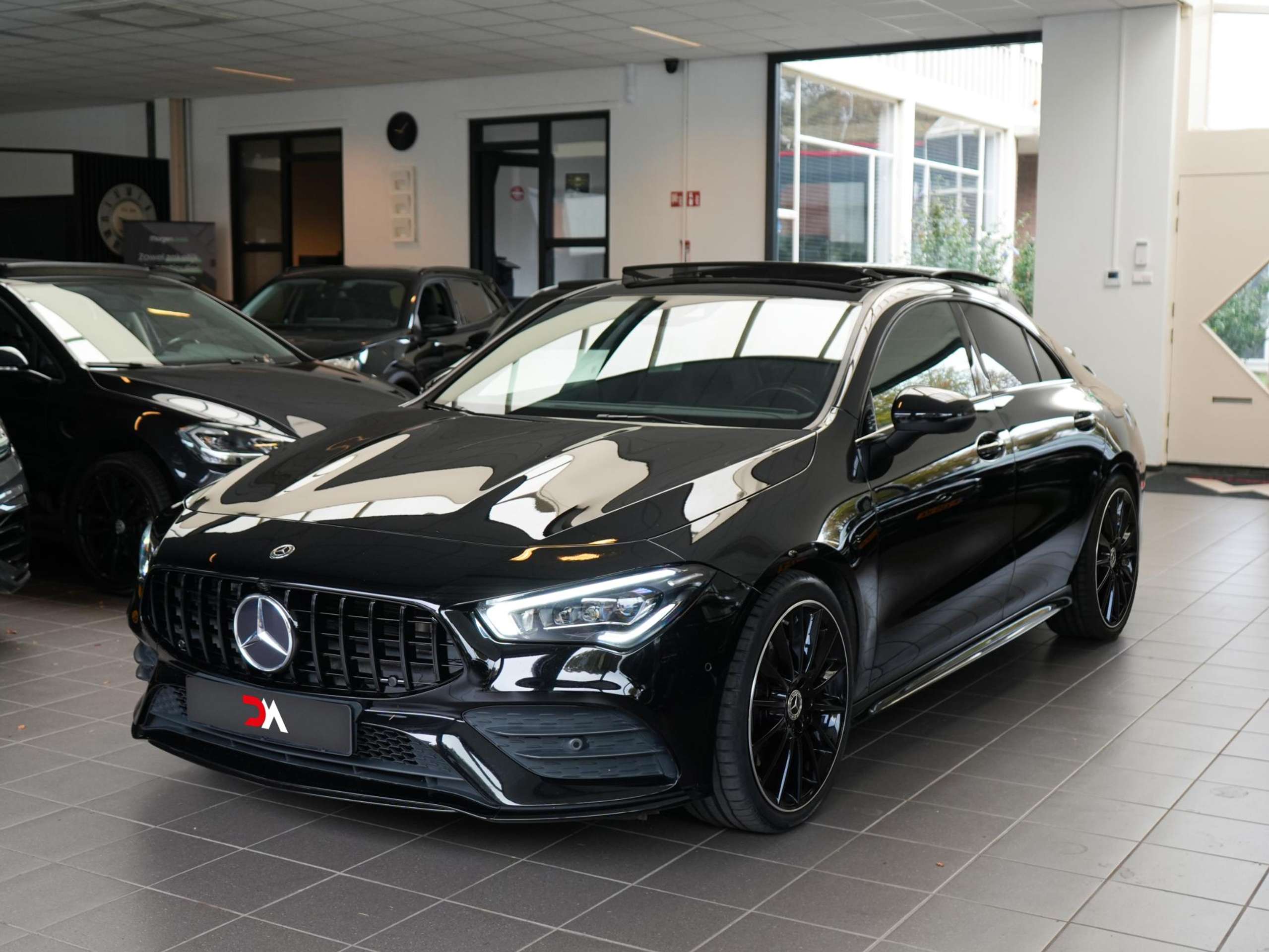 Mercedes-Benz - CLA 250