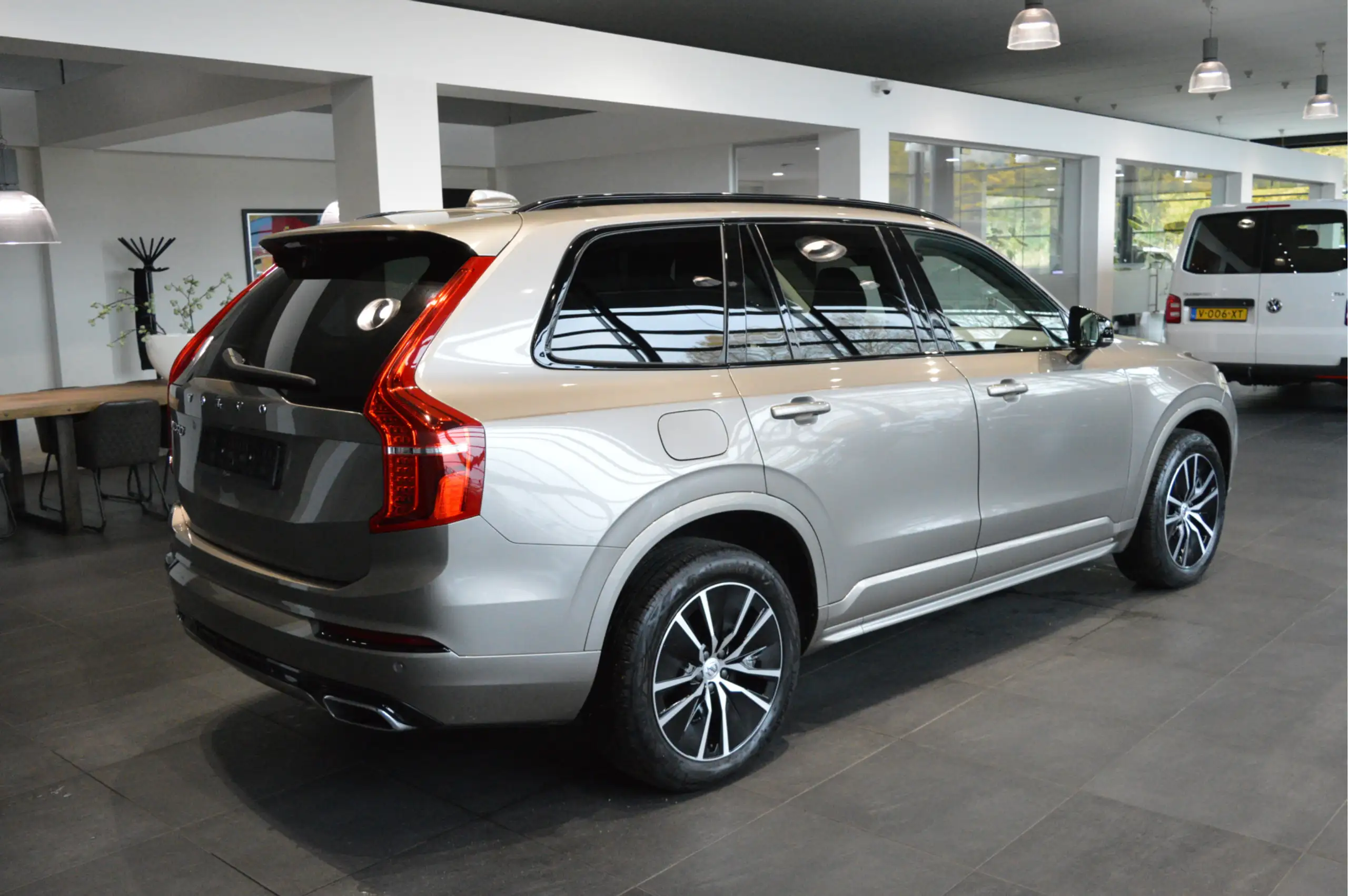 Volvo - XC90