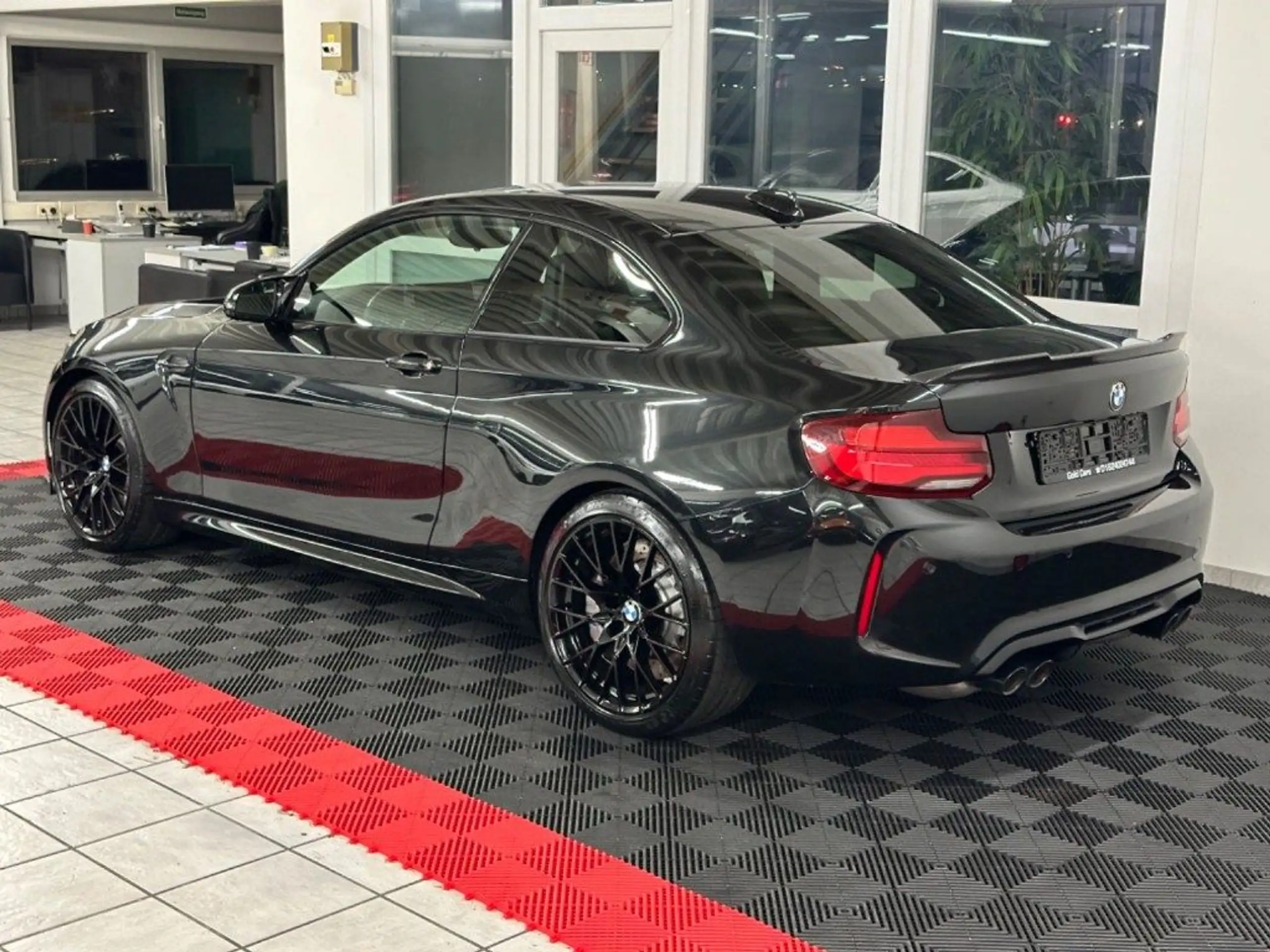 BMW - M2