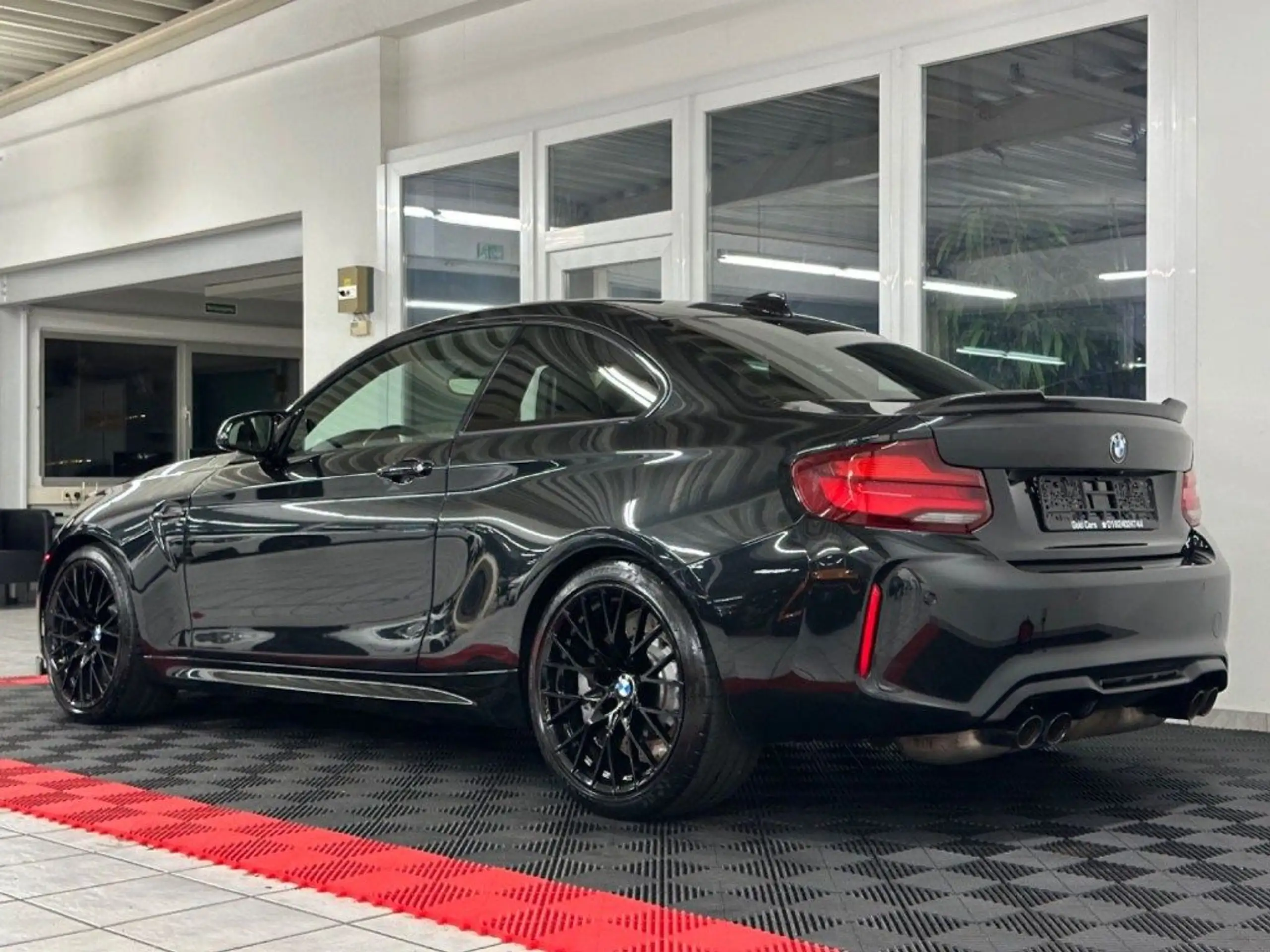 BMW - M2