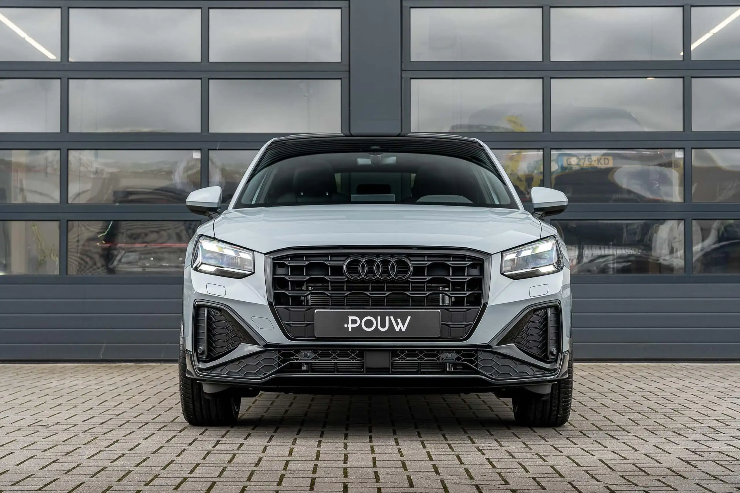 Audi - Q2