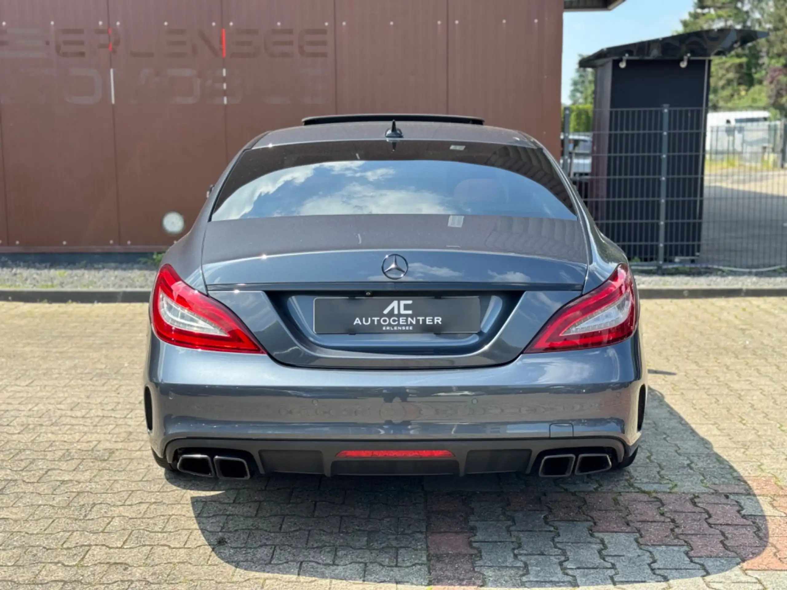 Mercedes-Benz - CLS 63 AMG