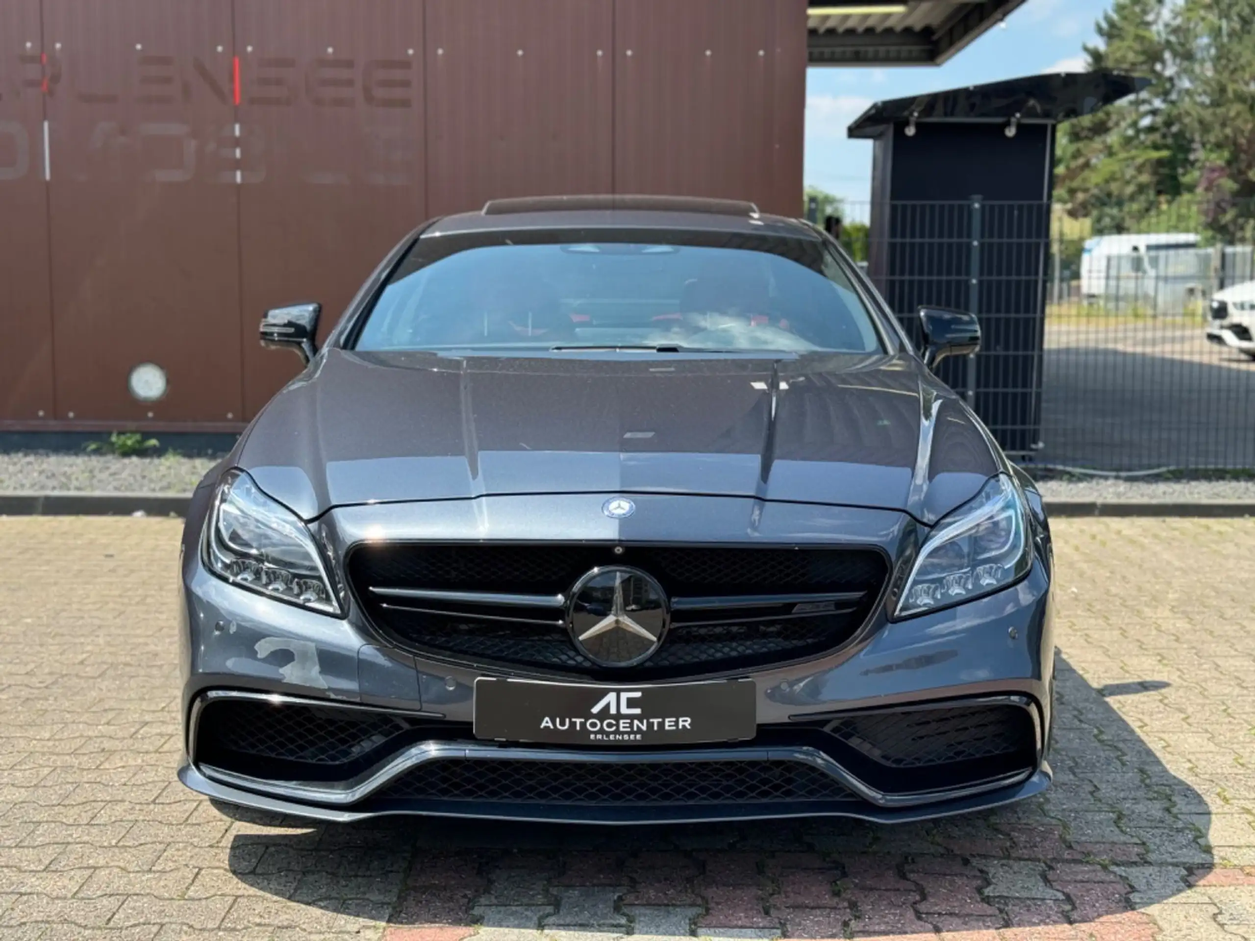 Mercedes-Benz - CLS 63 AMG