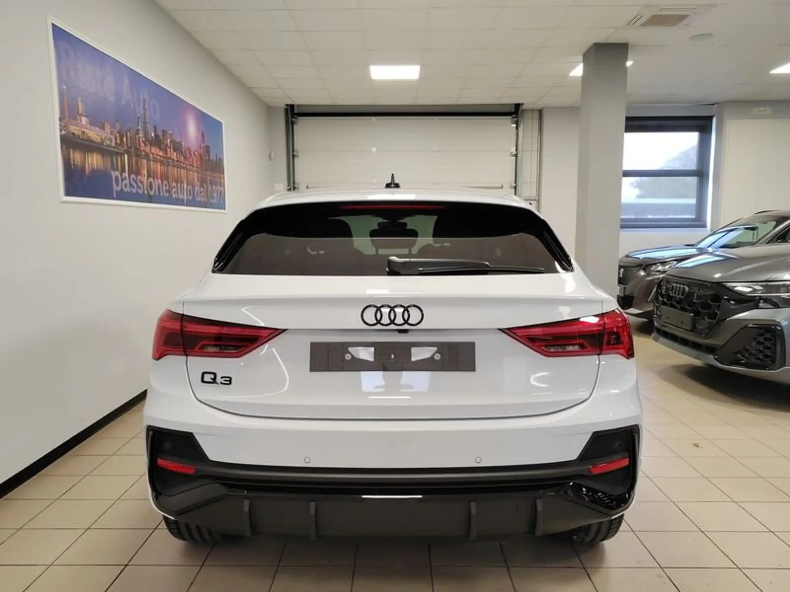 Audi - Q3