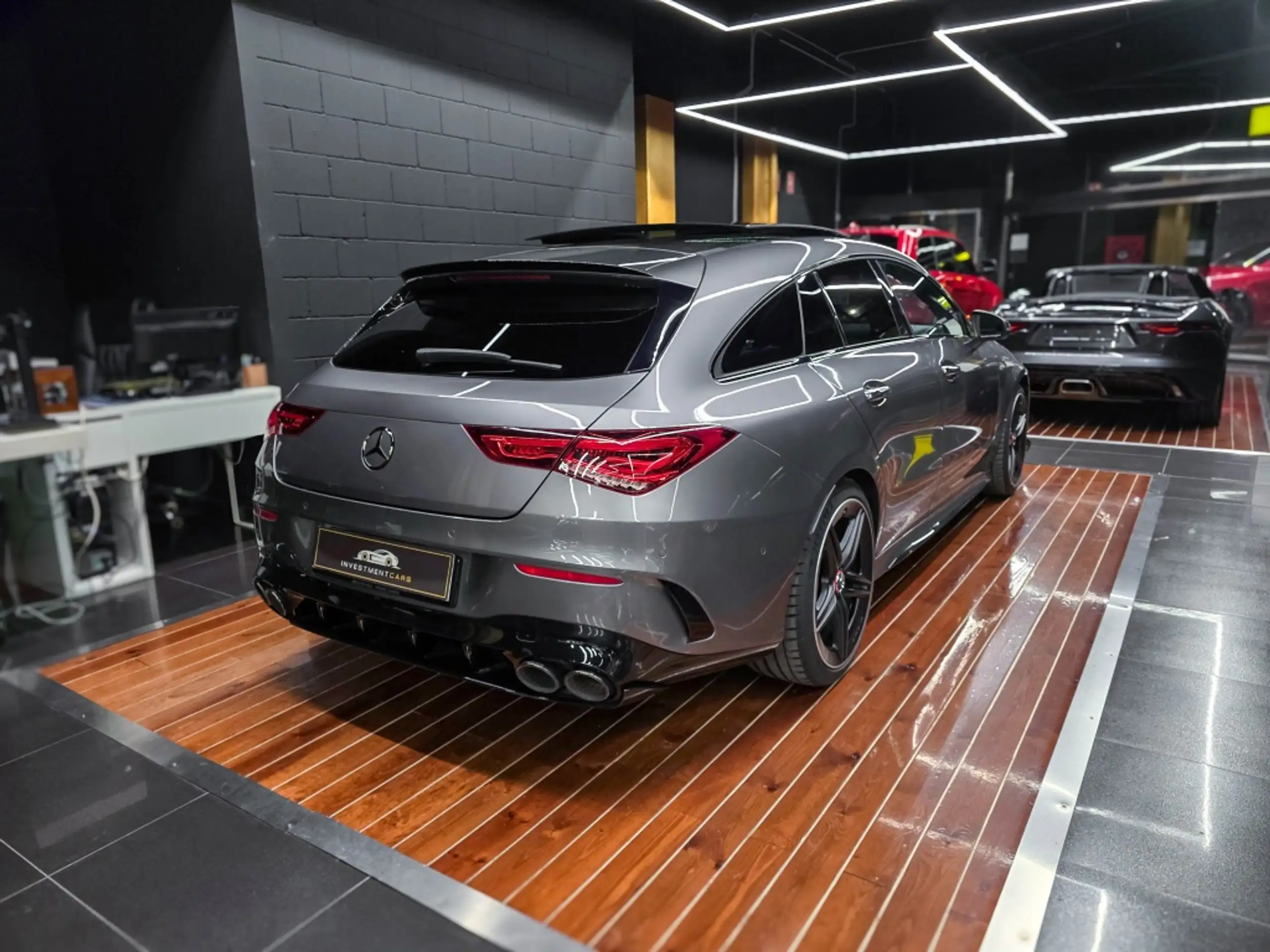 Mercedes-Benz - CLA 45 AMG