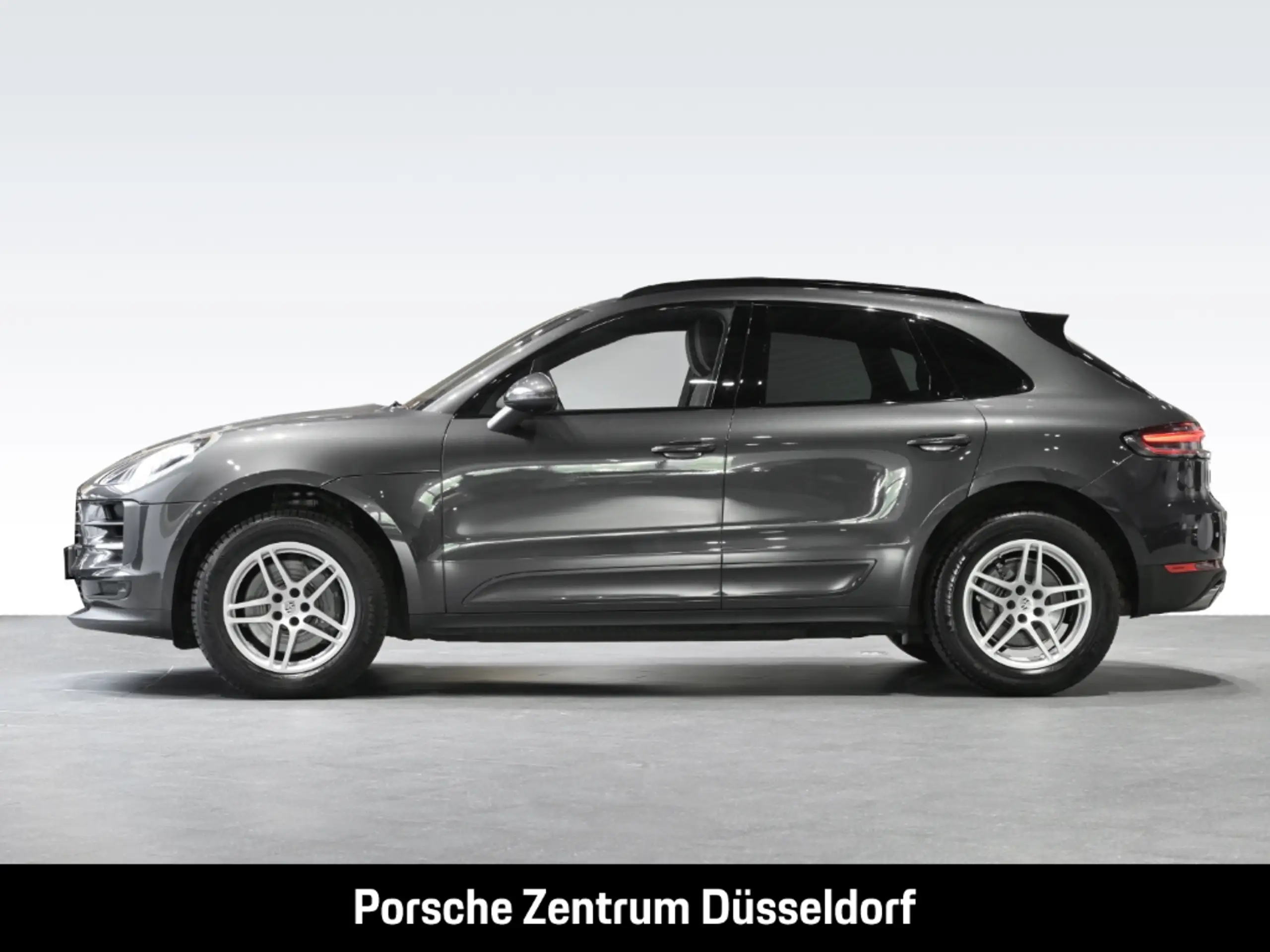 Porsche - Macan