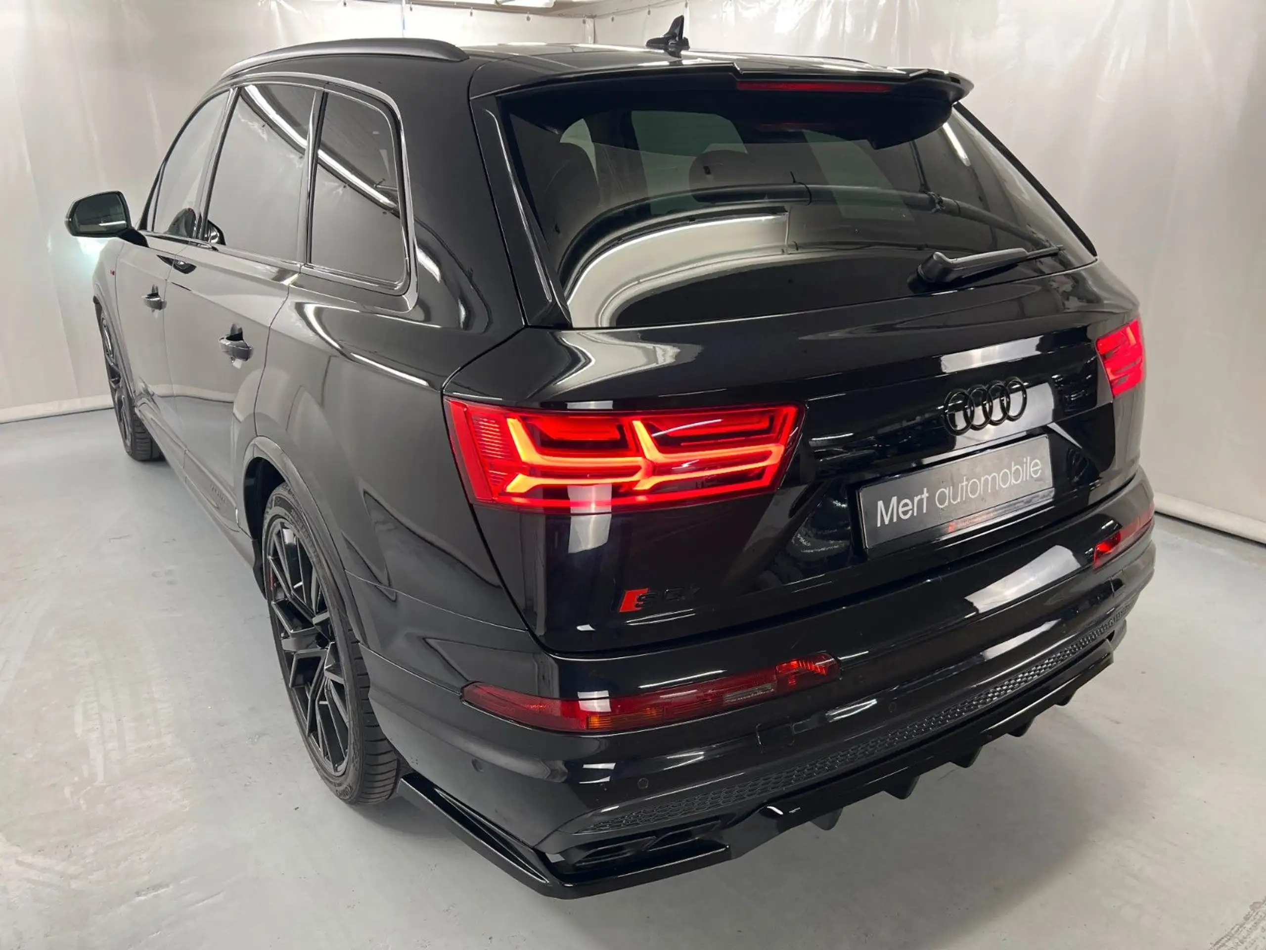 Audi - SQ7