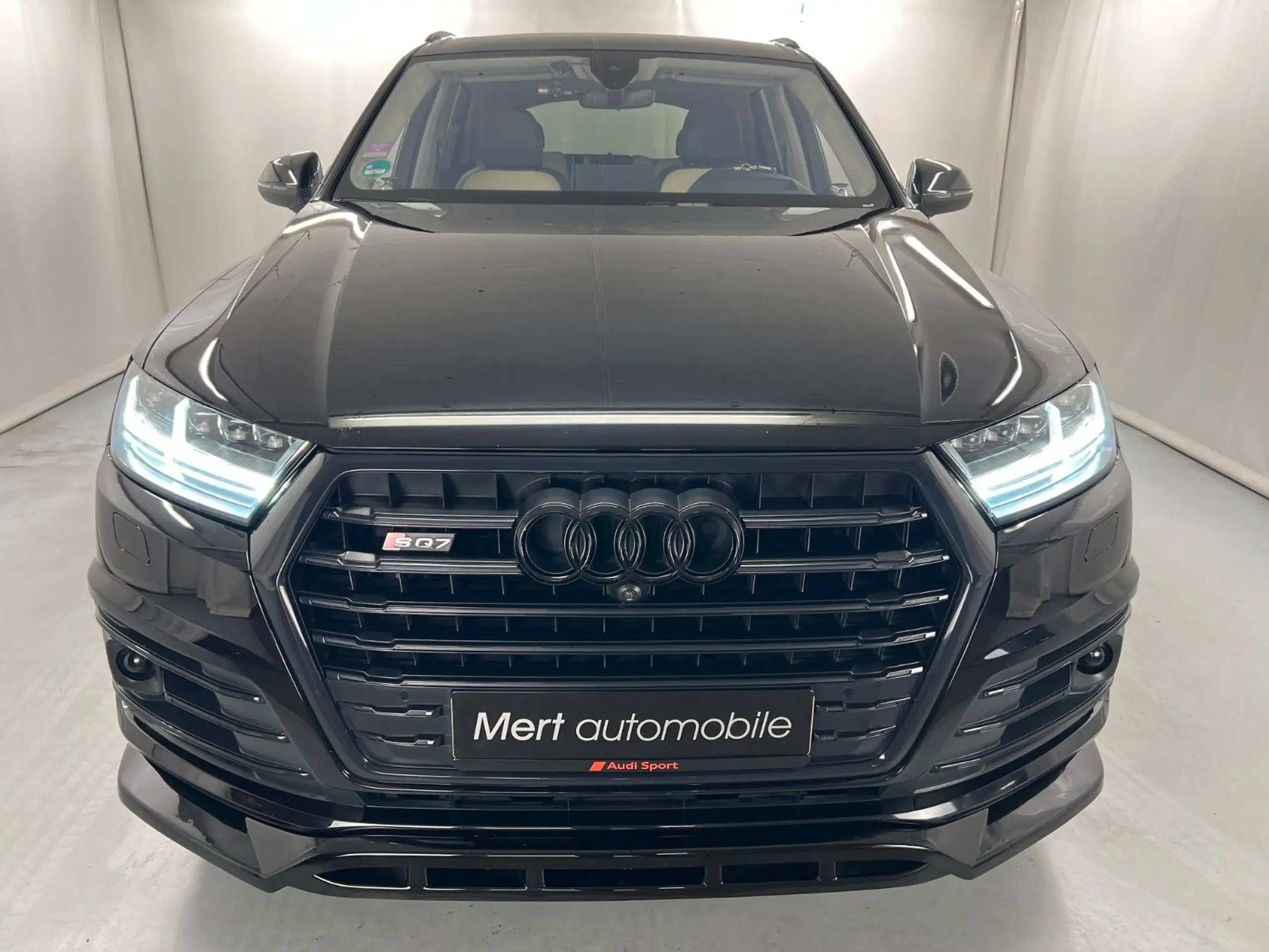 Audi - SQ7