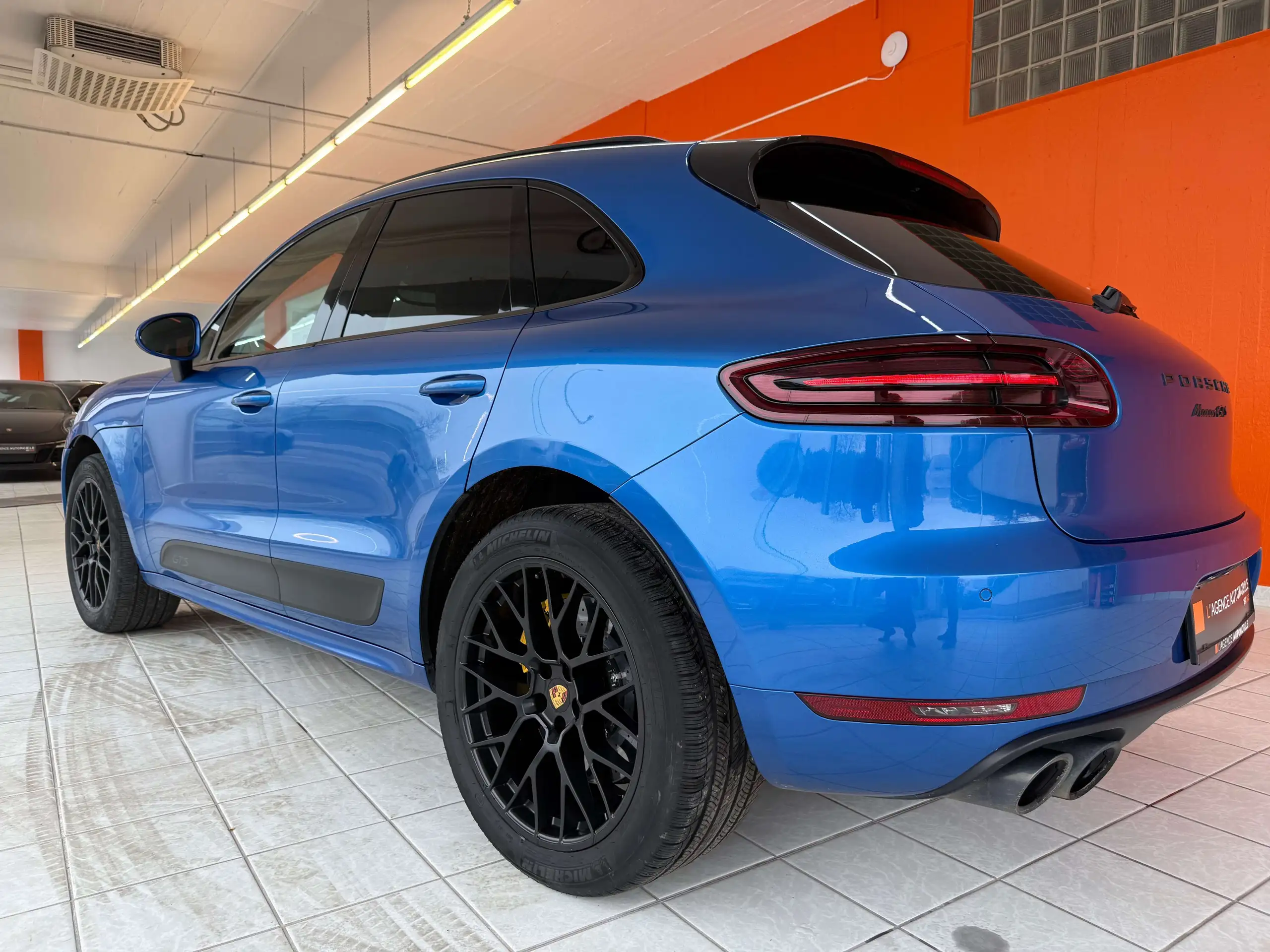 Porsche - Macan