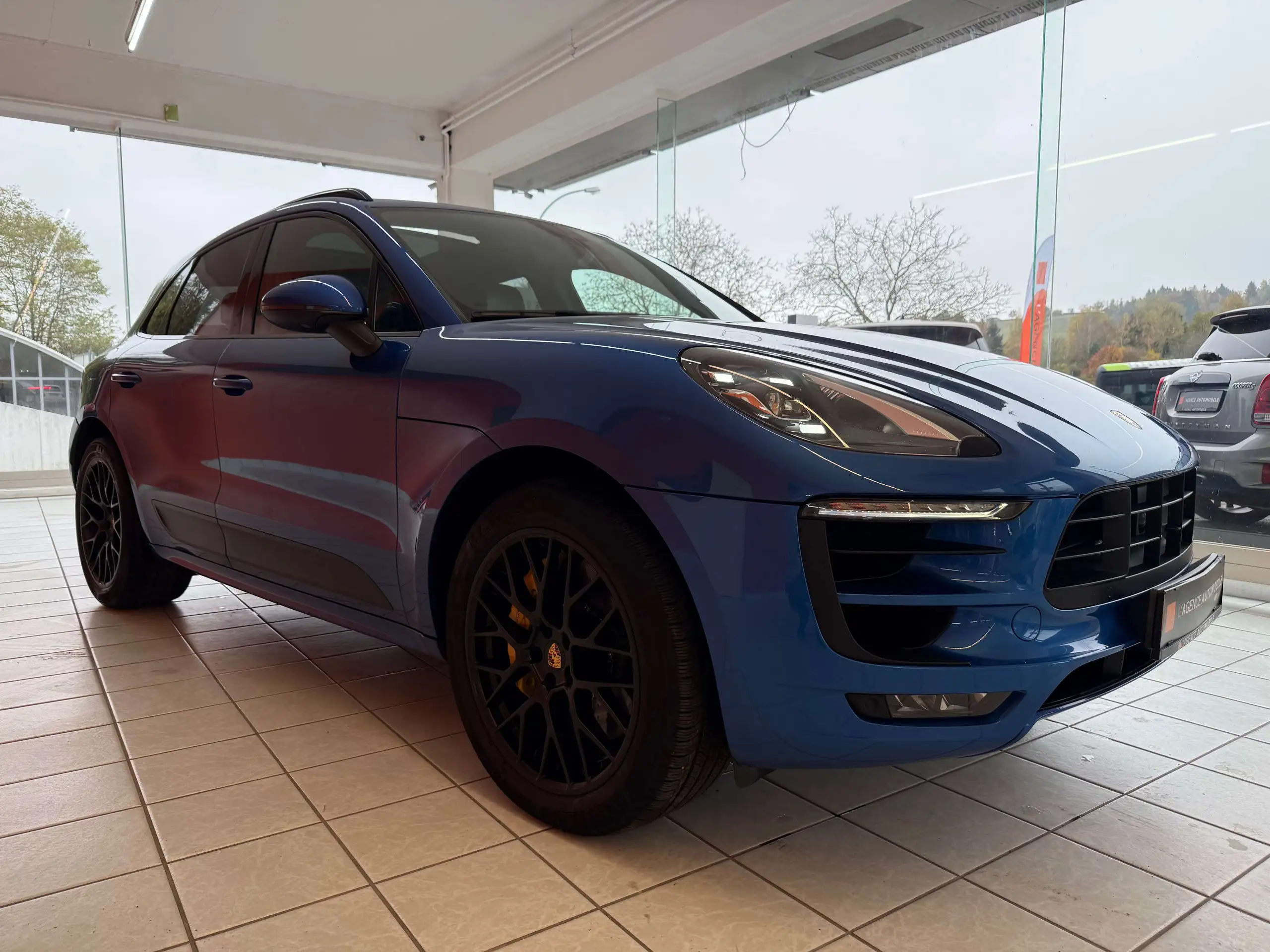 Porsche - Macan