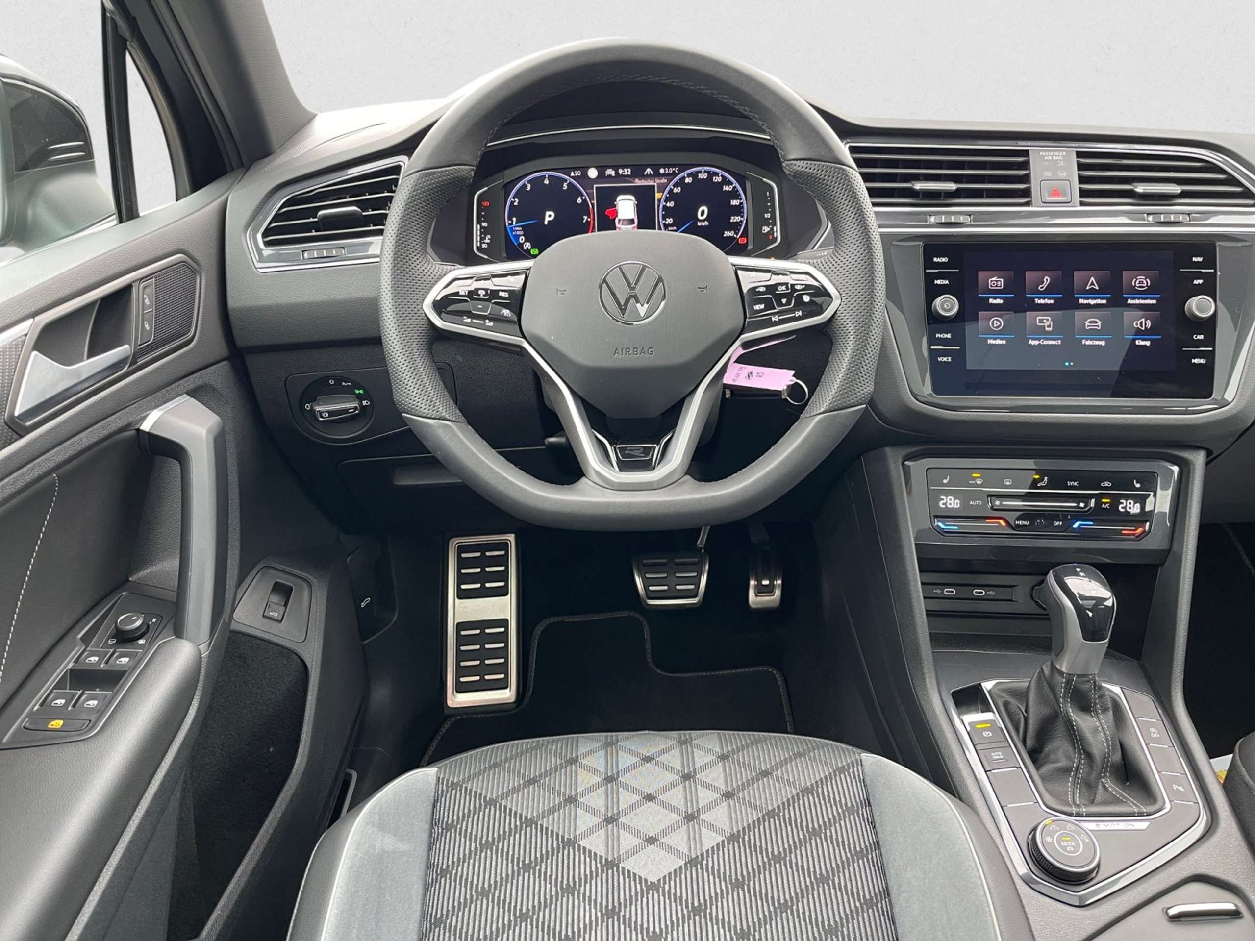 Volkswagen - Tiguan