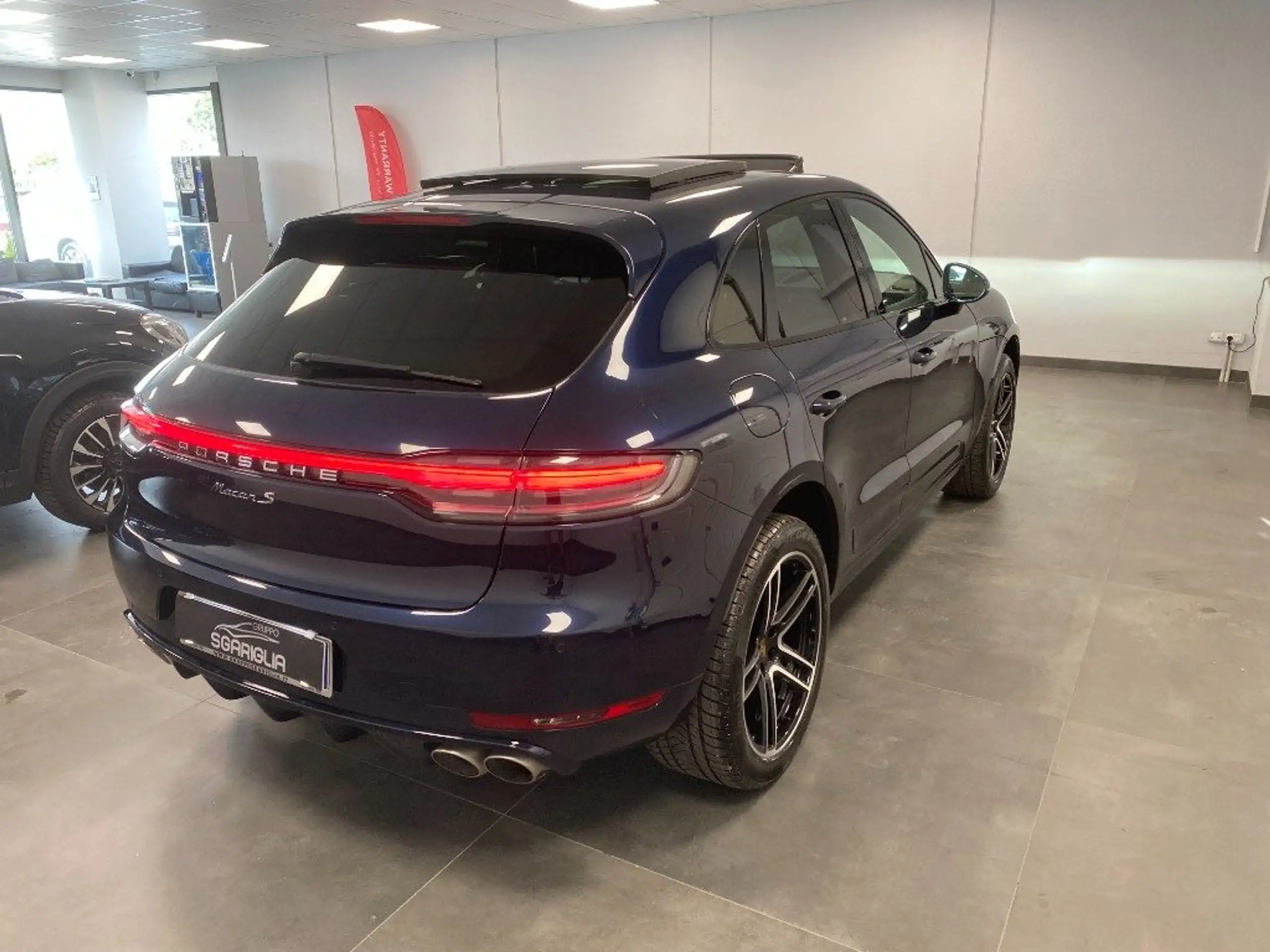 Porsche - Macan