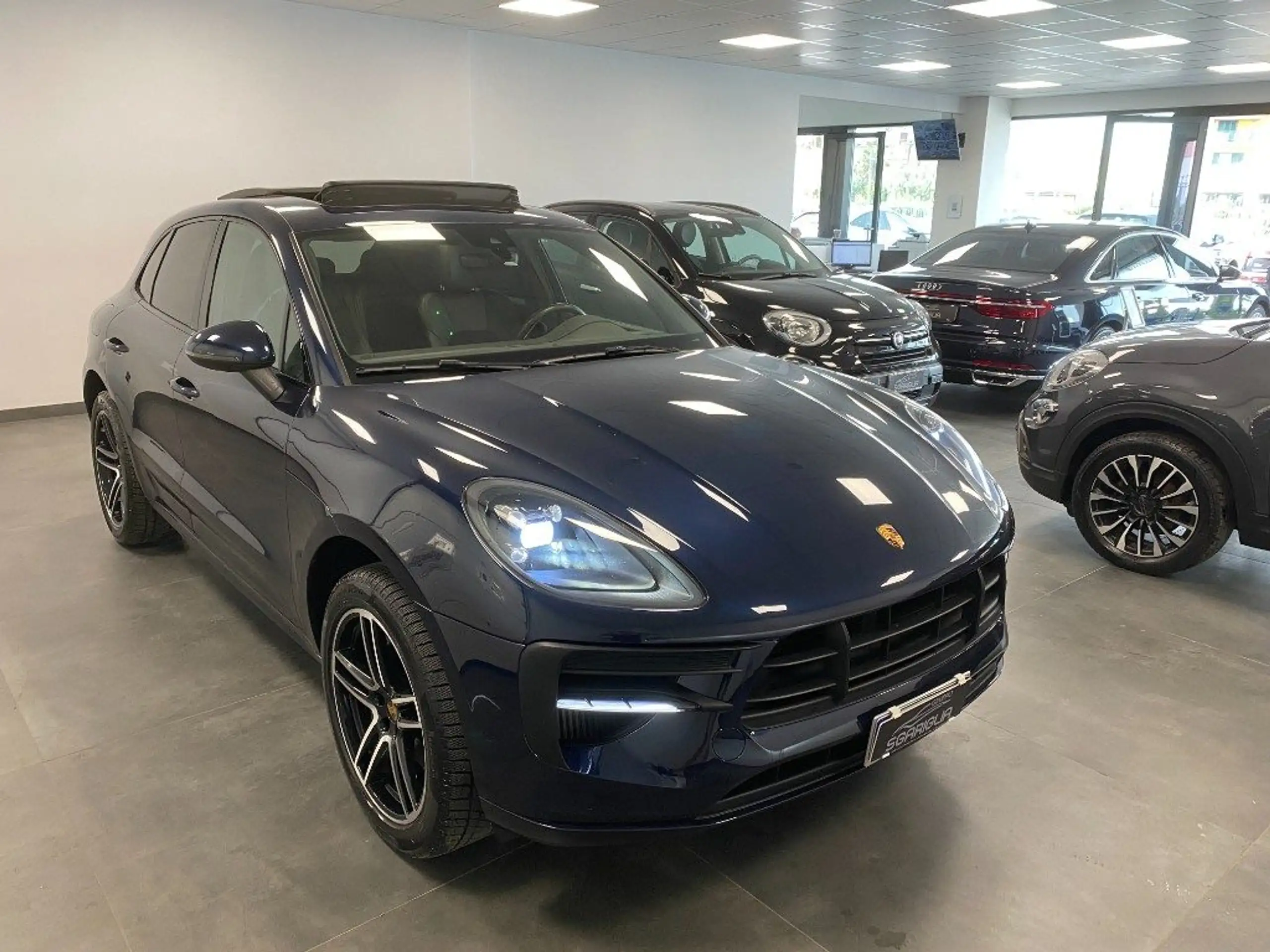 Porsche - Macan