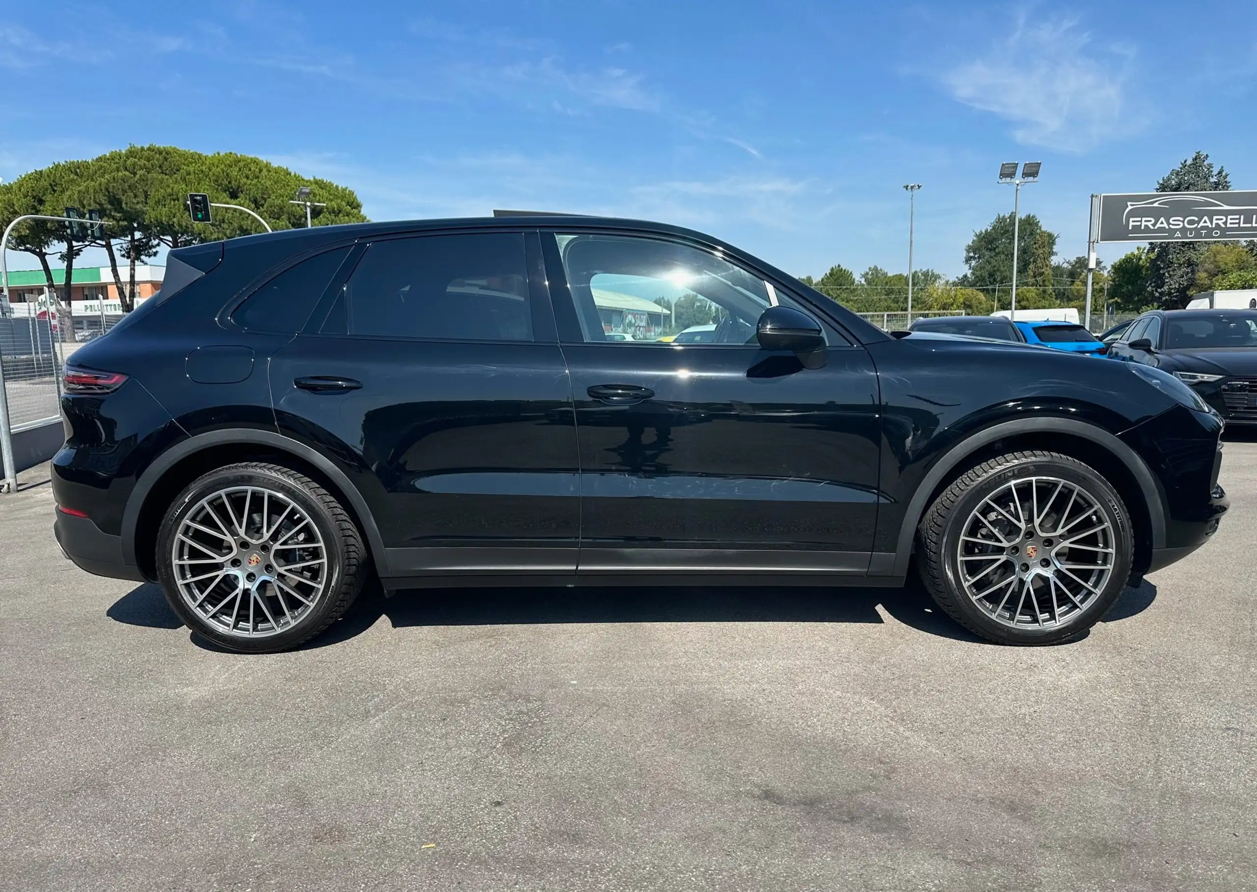 Porsche - Cayenne