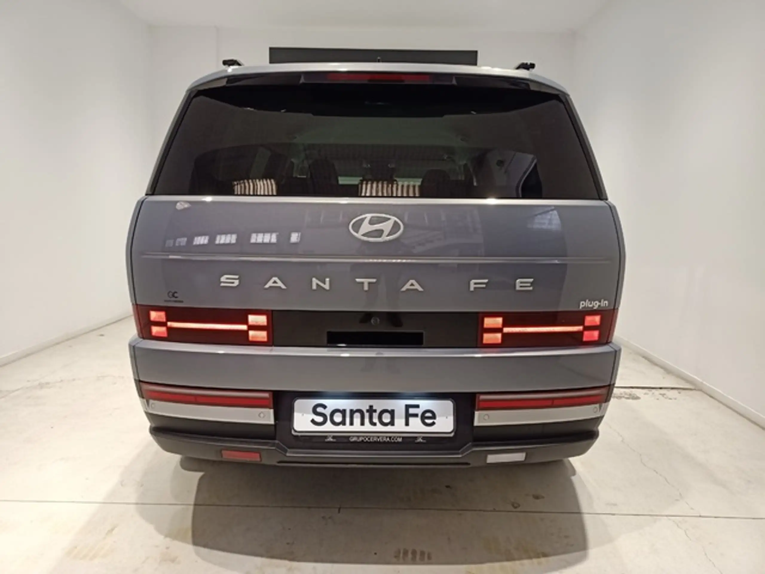 Hyundai - SANTA FE