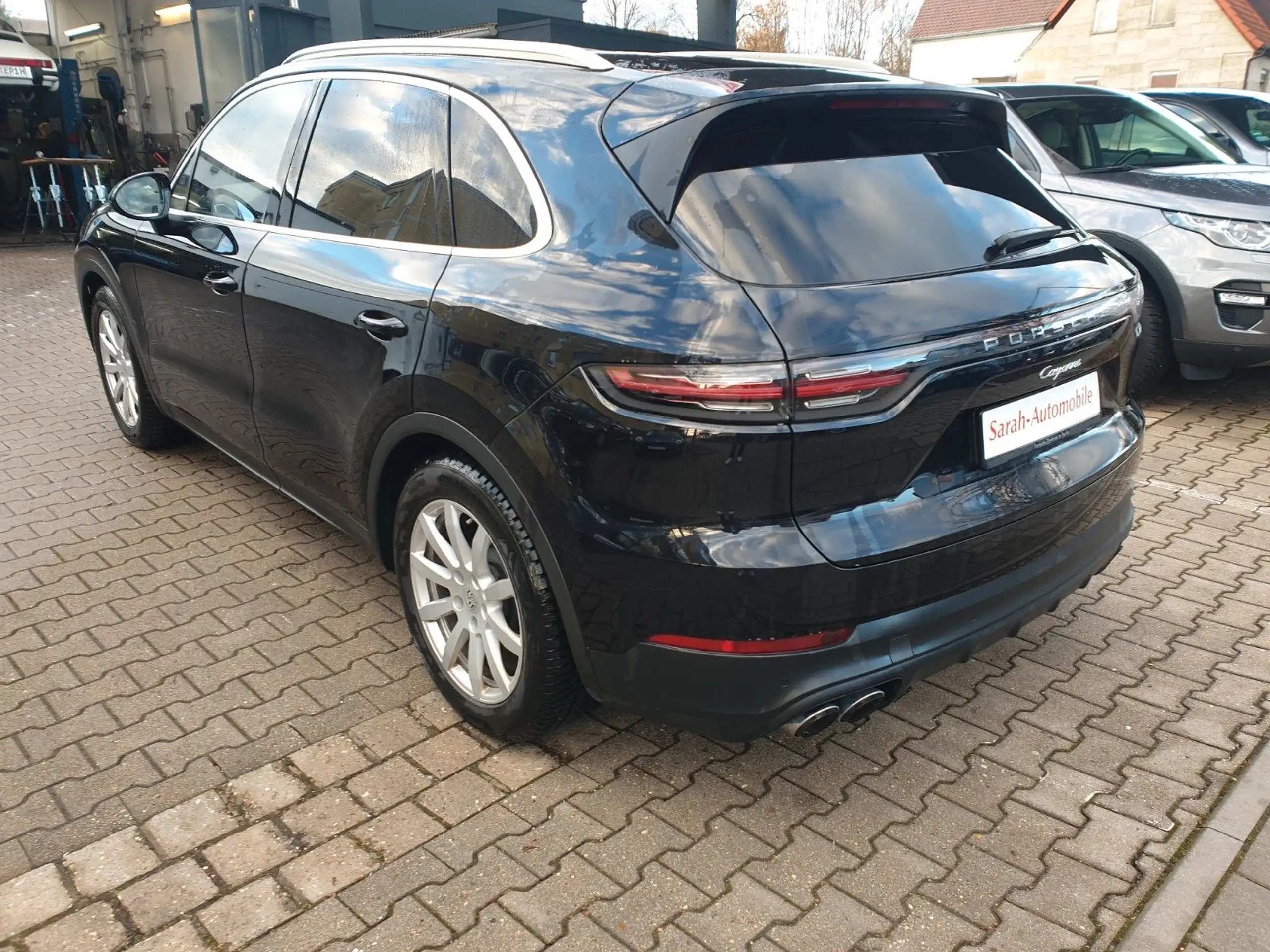 Porsche - Cayenne