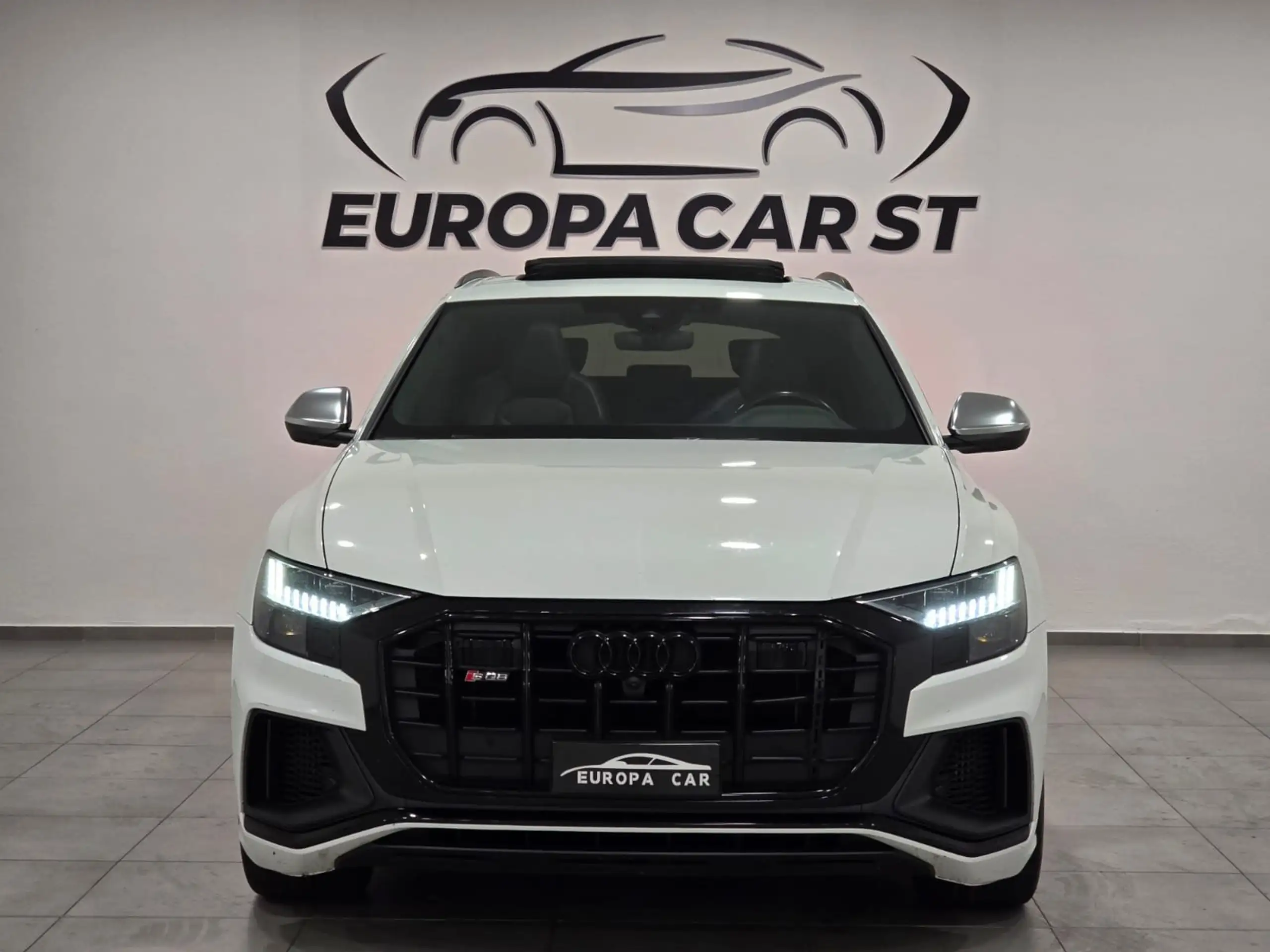 Audi - SQ8