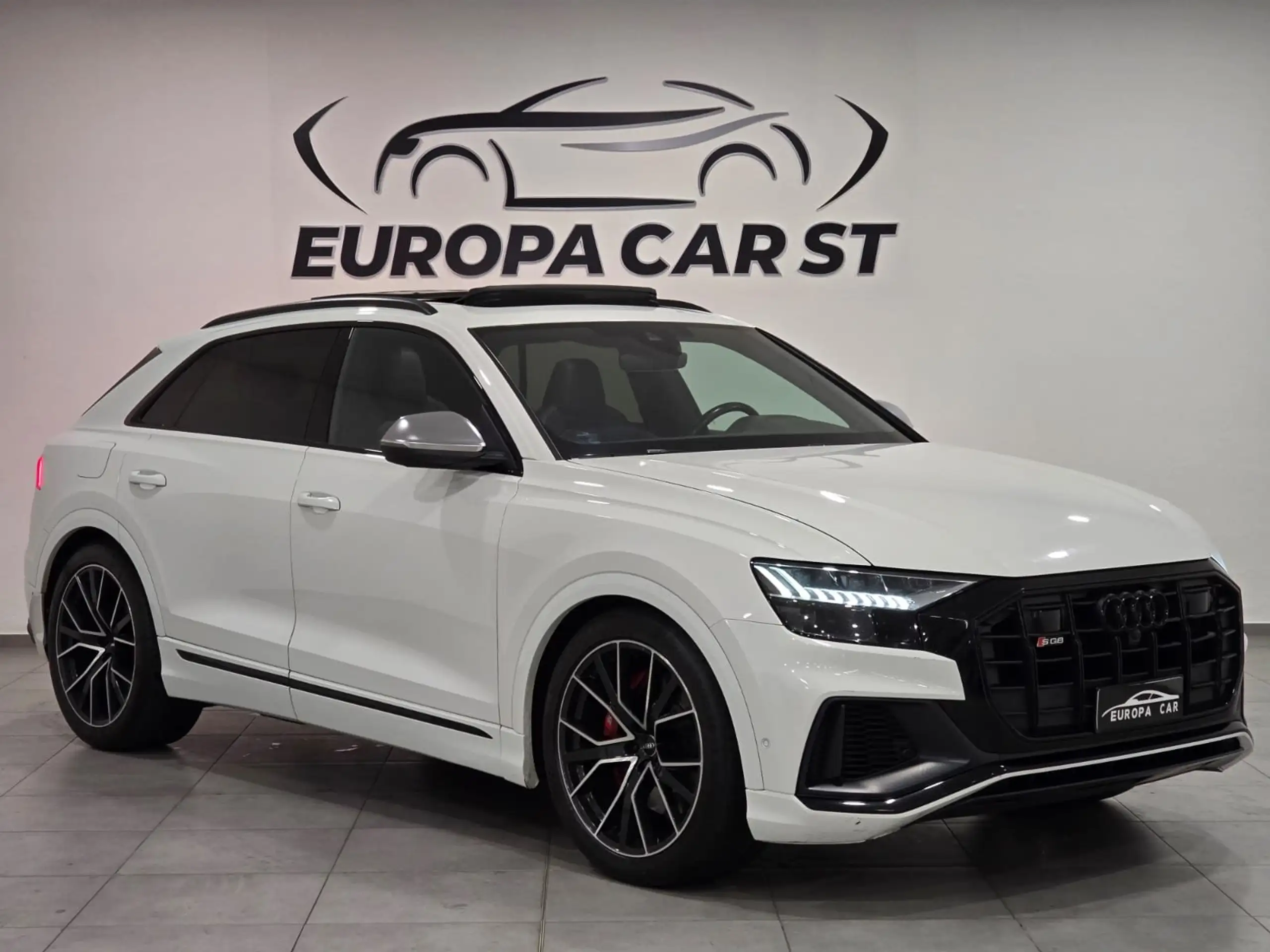 Audi - SQ8