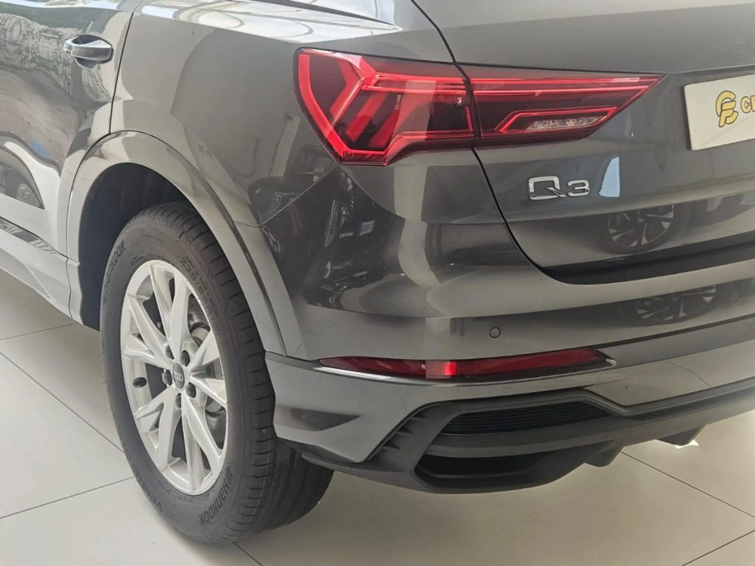 Audi - Q3