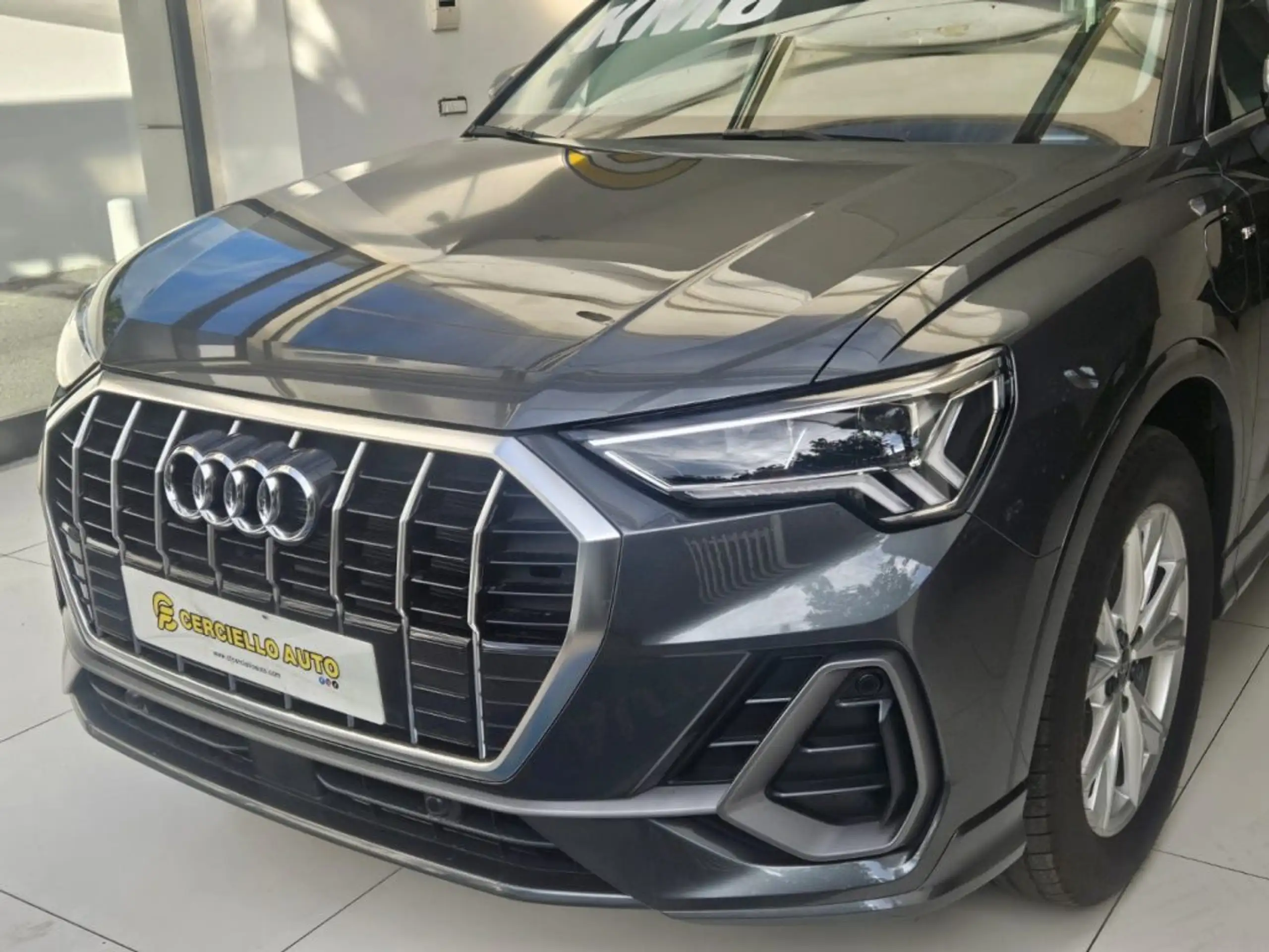 Audi - Q3