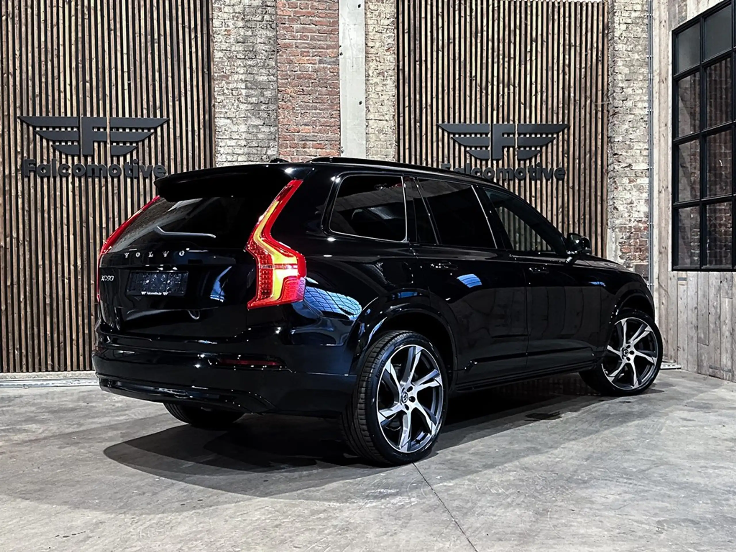 Volvo - XC90