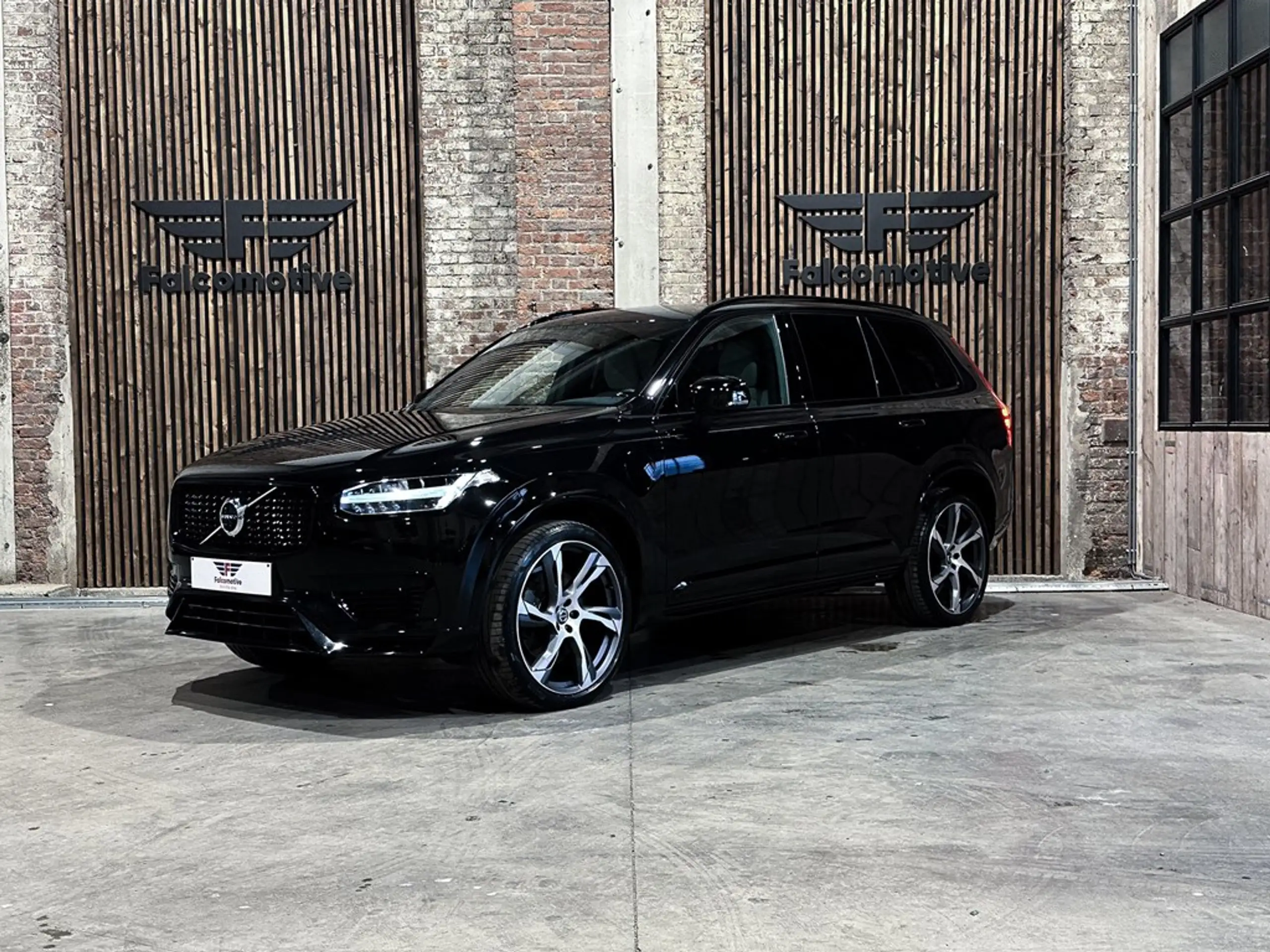 Volvo - XC90