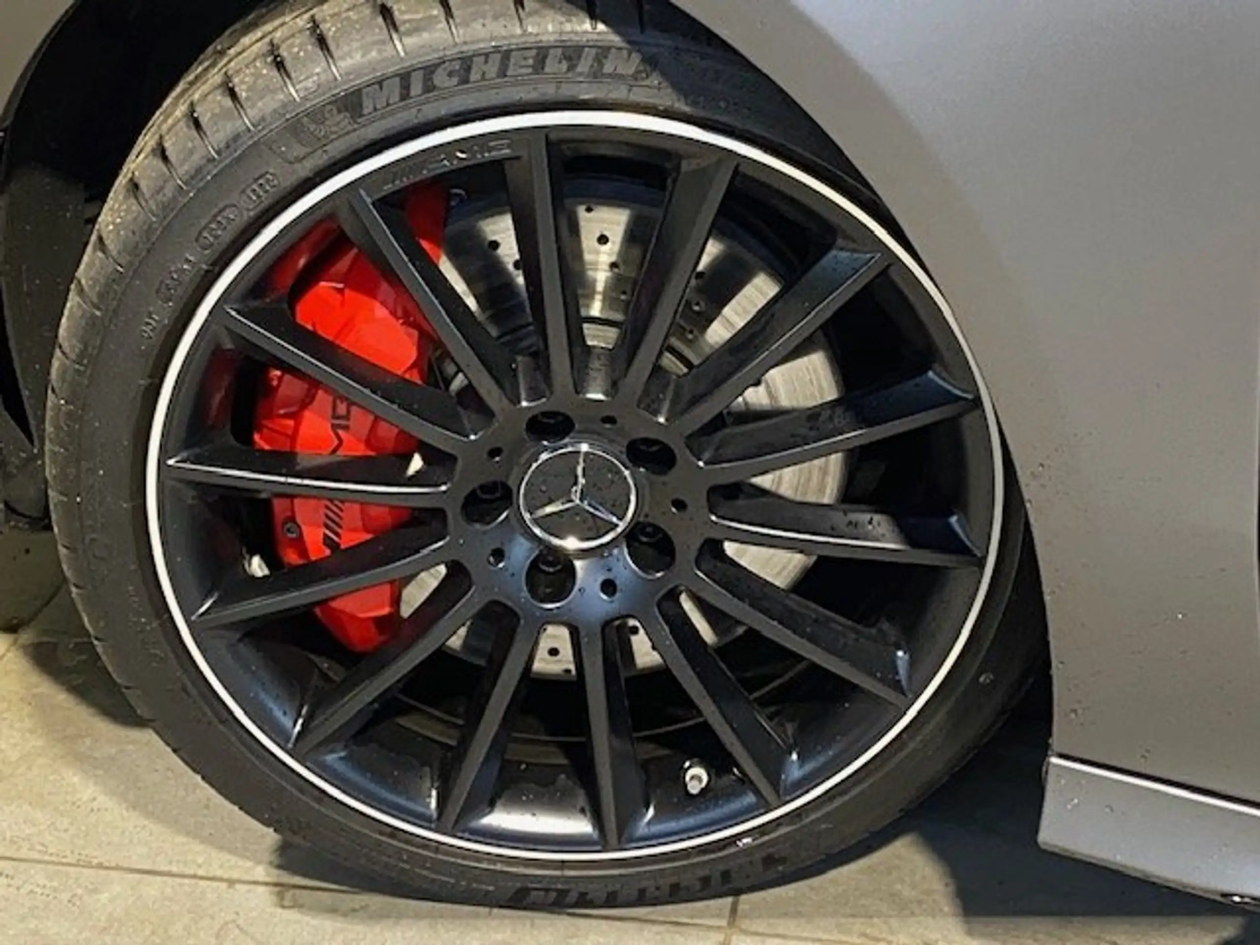 Mercedes-Benz - CLA 35 AMG