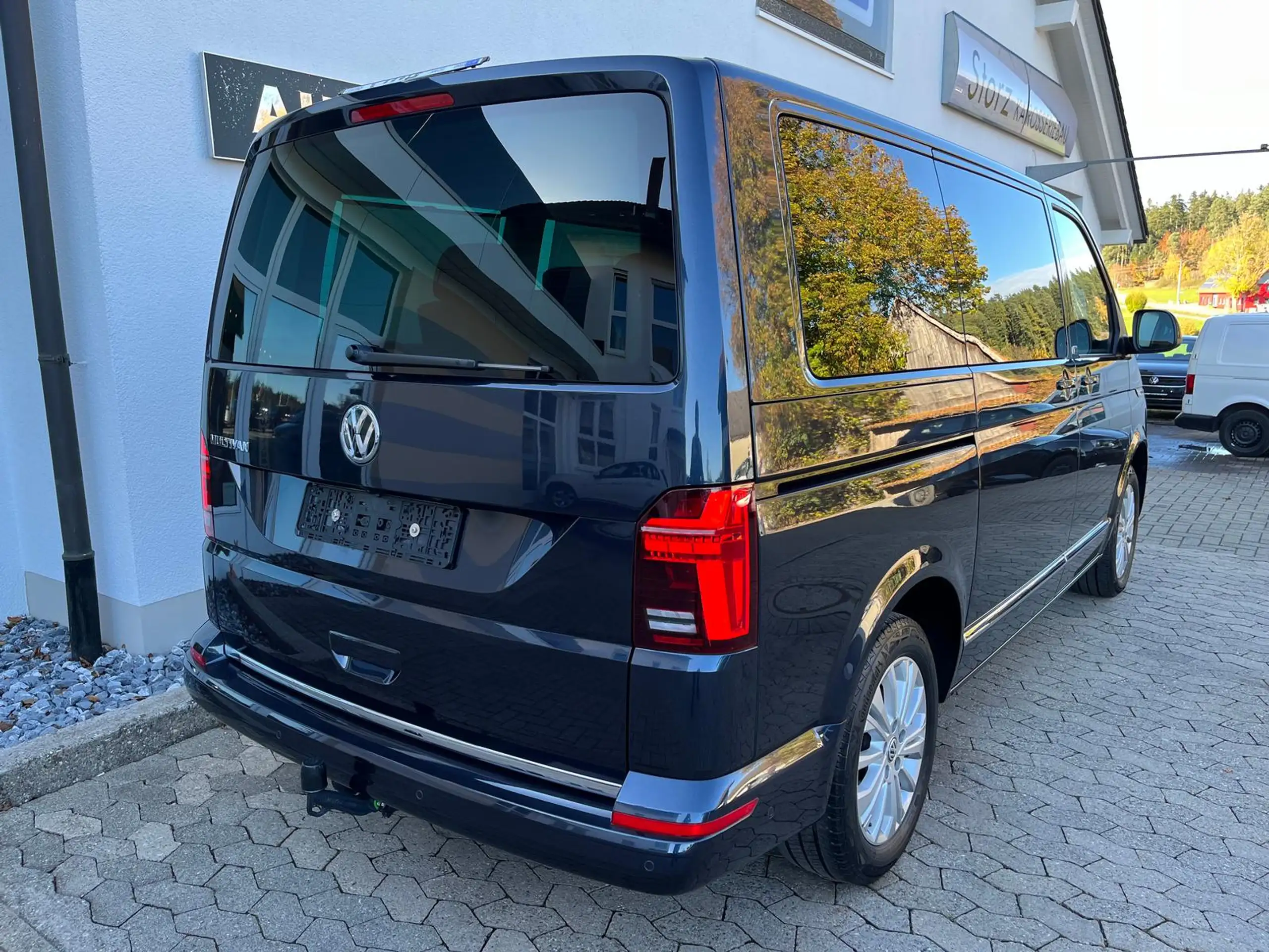 Volkswagen - T6.1 Multivan