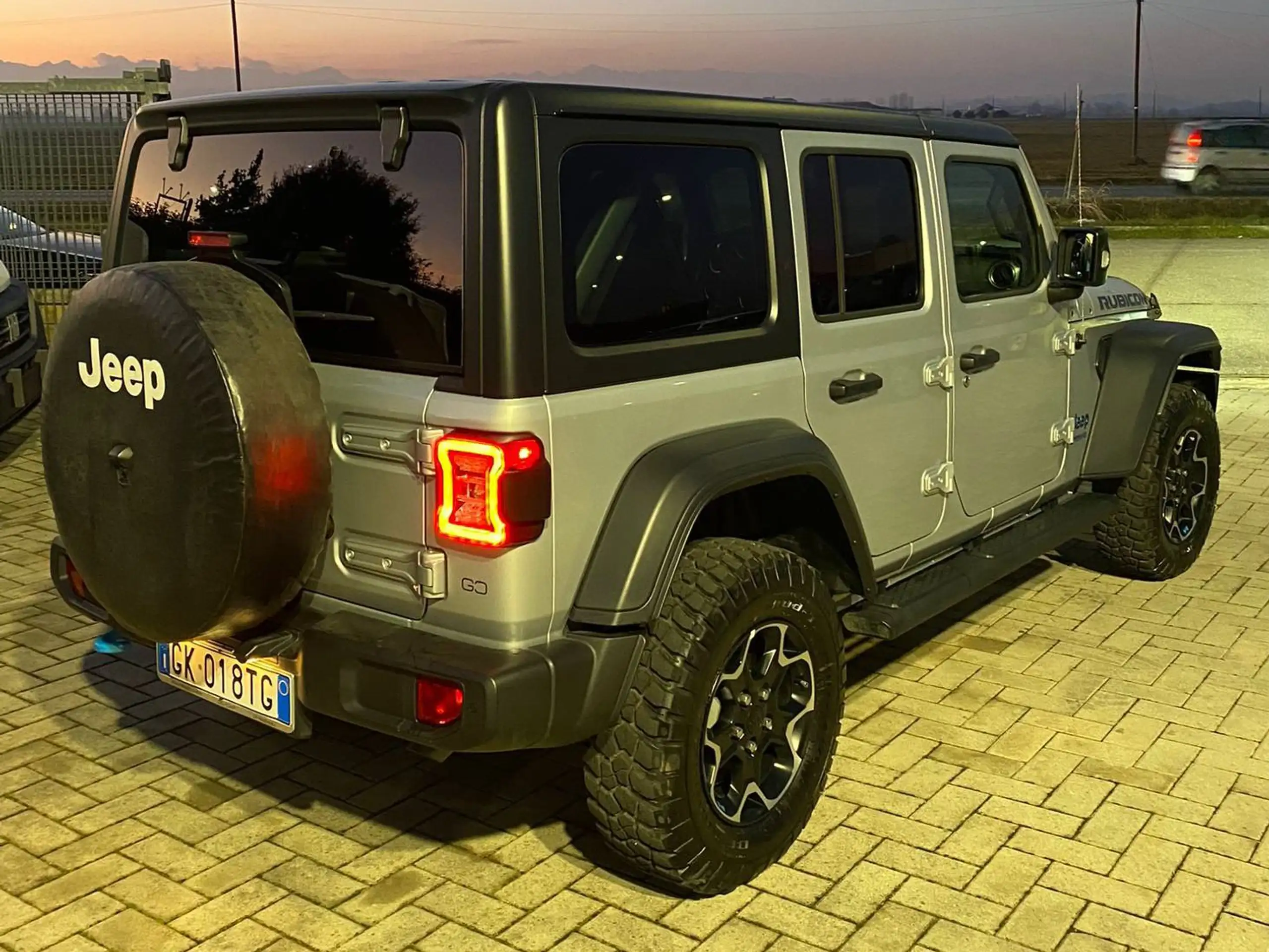 Jeep - Wrangler