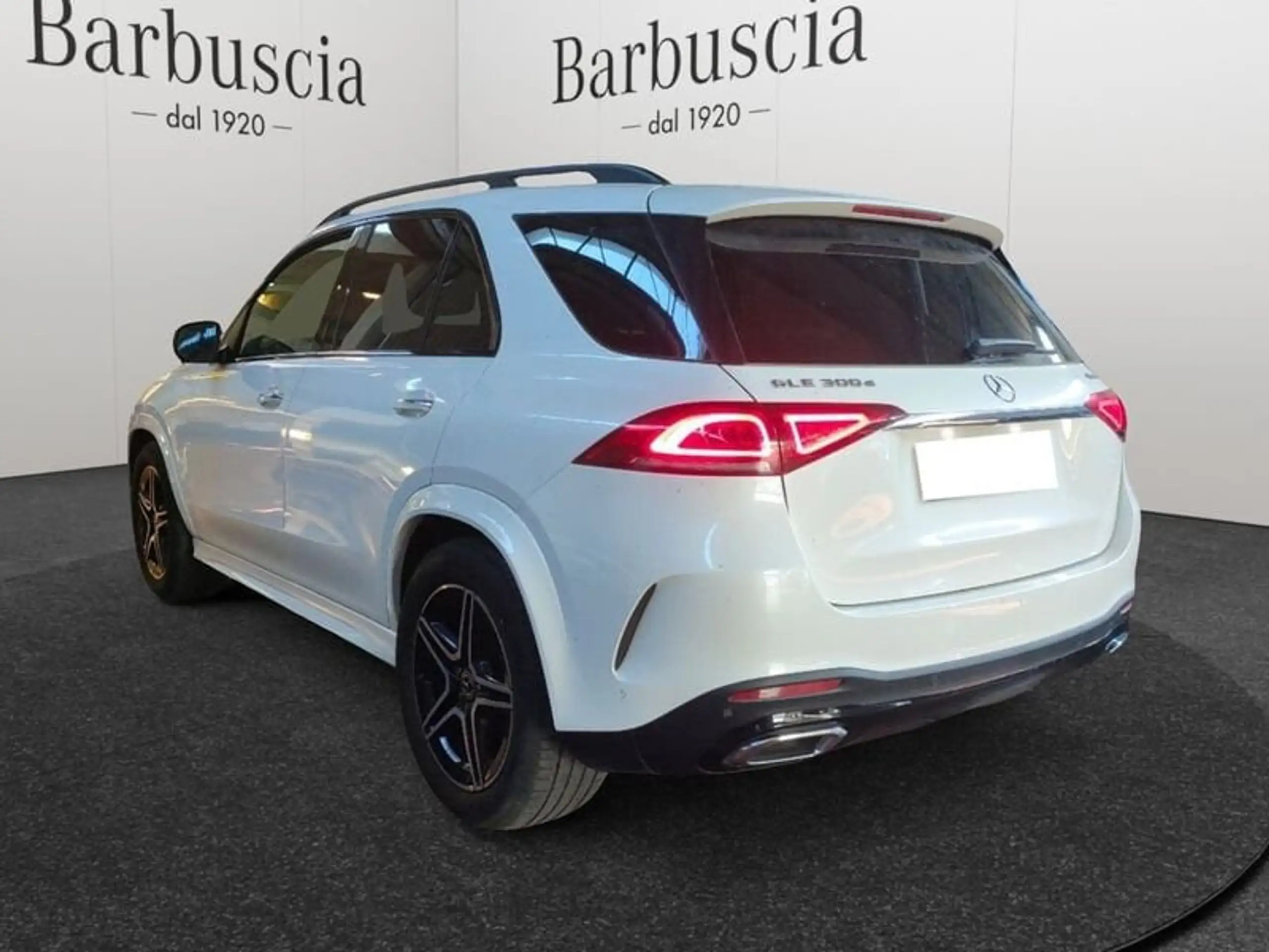 Mercedes-Benz - GLE 300