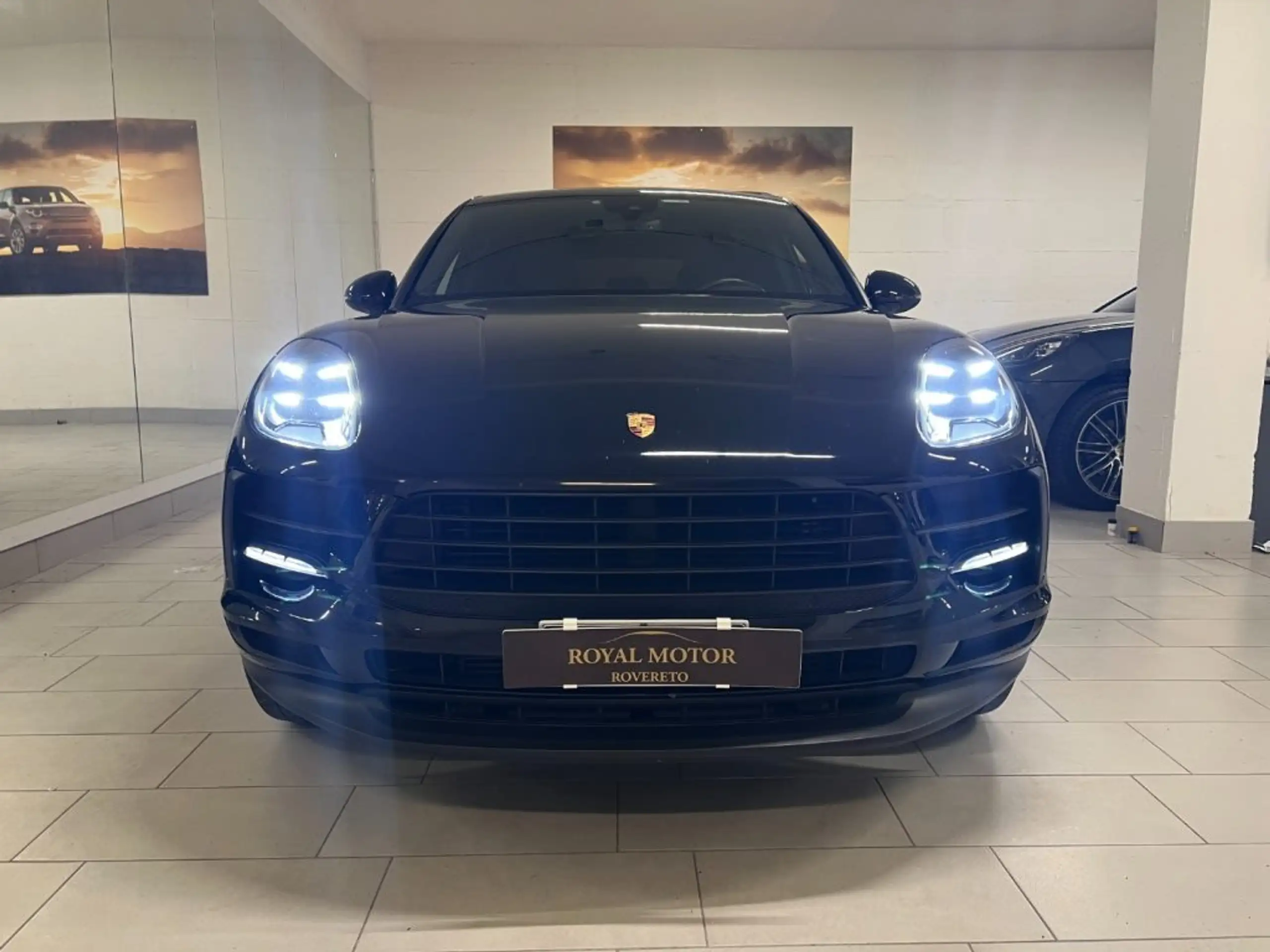 Porsche - Macan