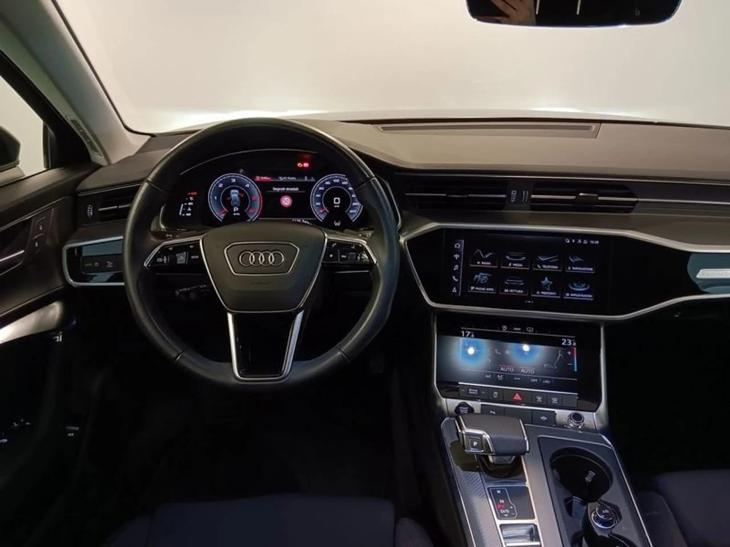 Audi - A6