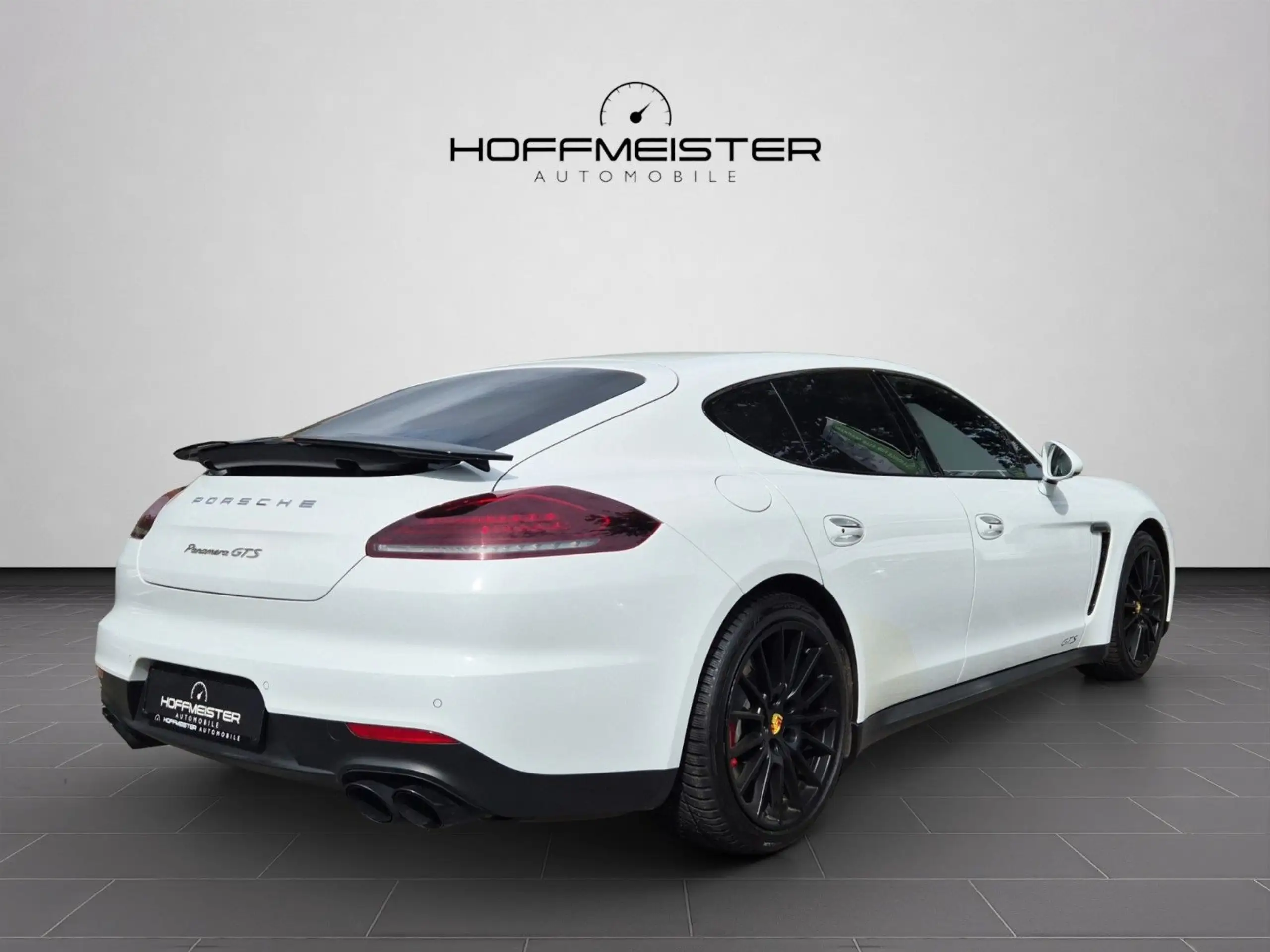 Porsche - Panamera