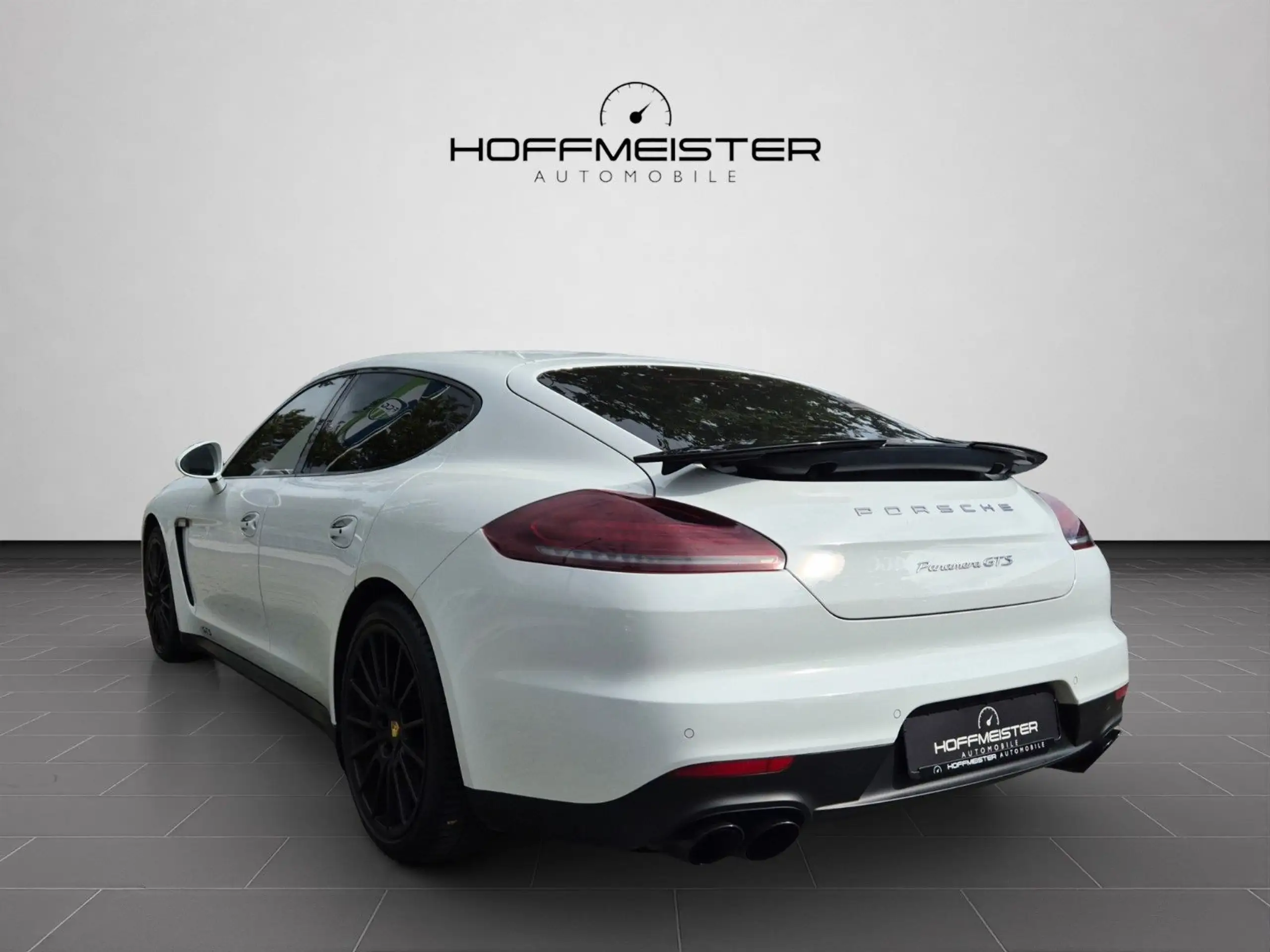 Porsche - Panamera