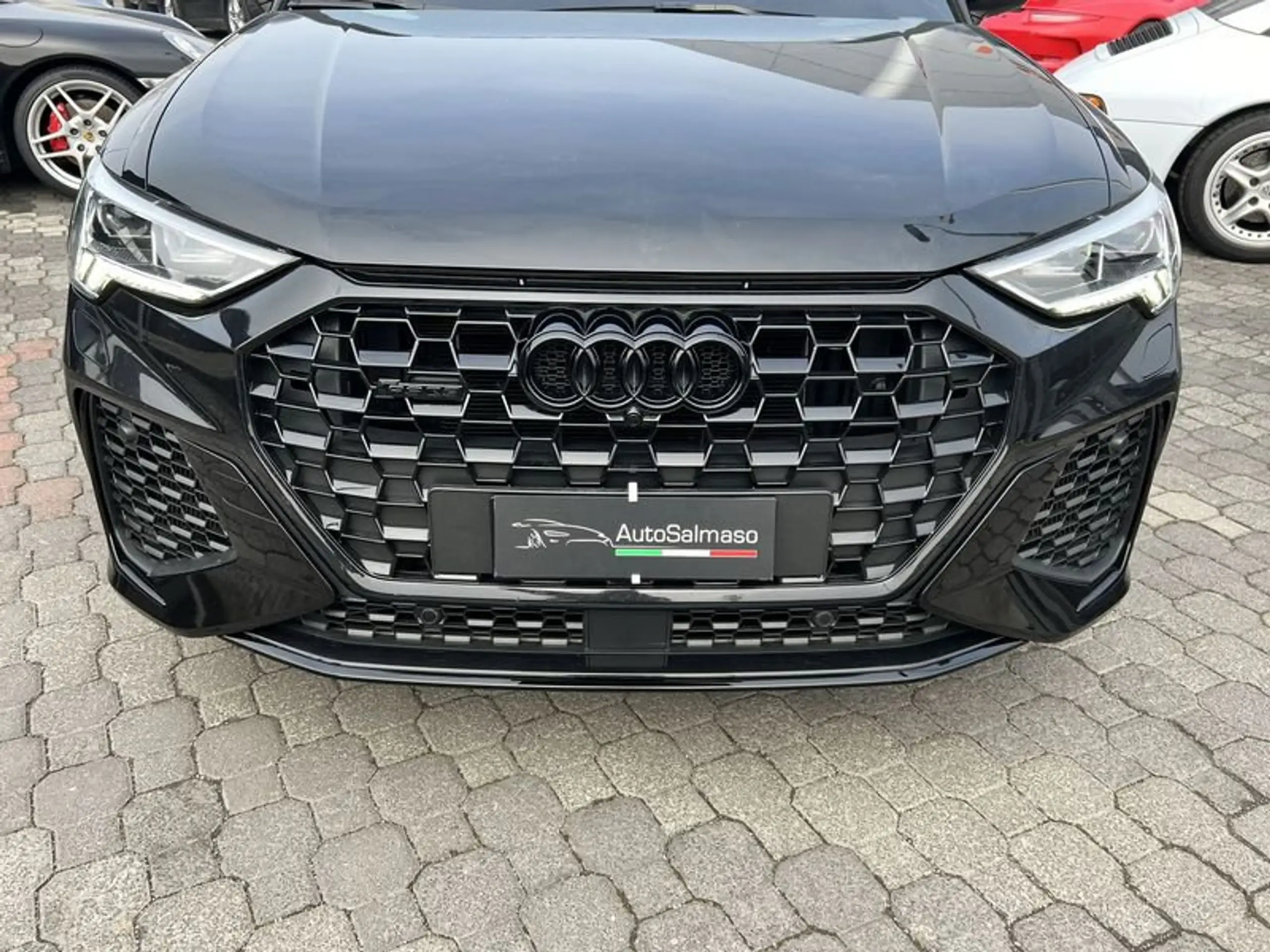 Audi - Q3