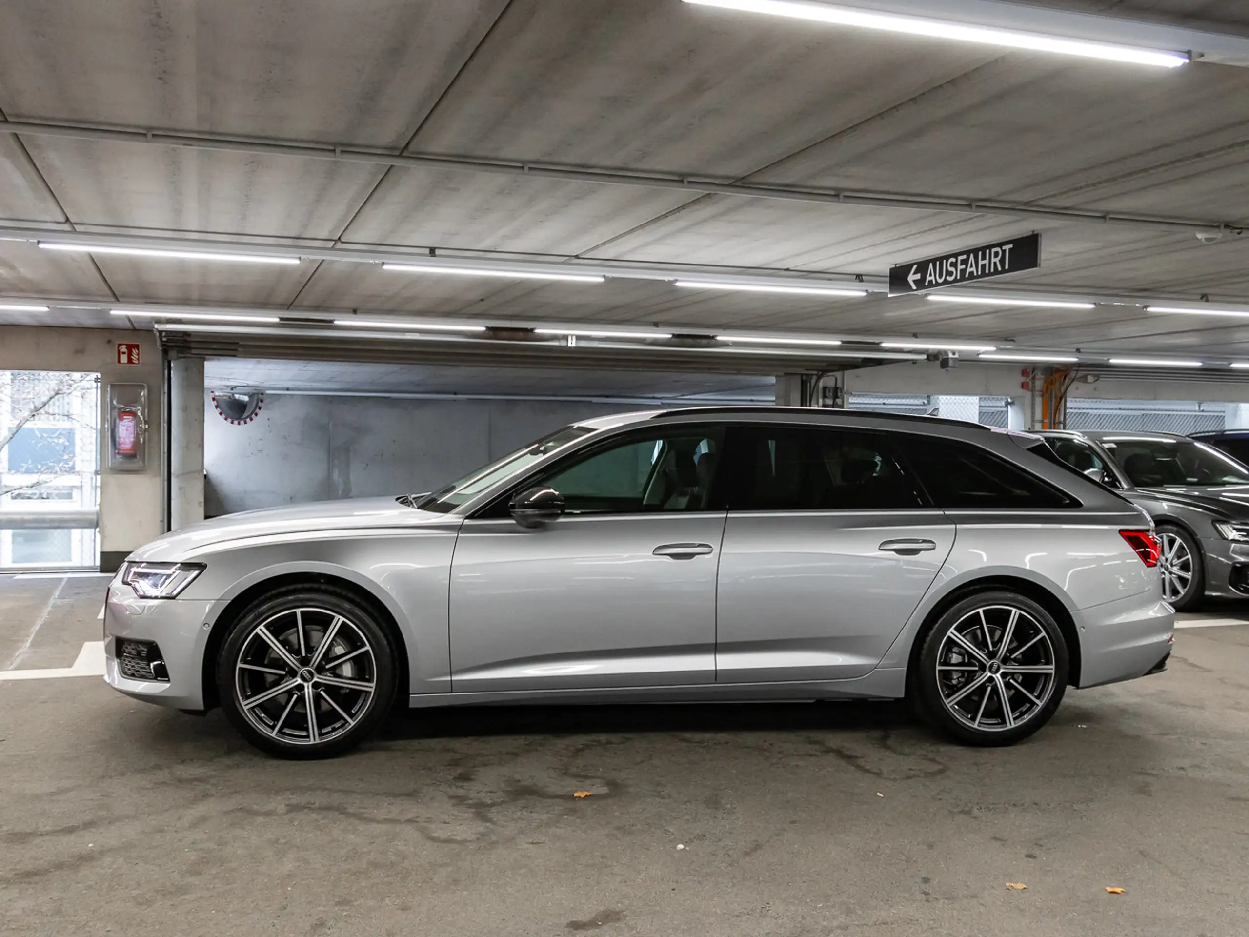 Audi - A6