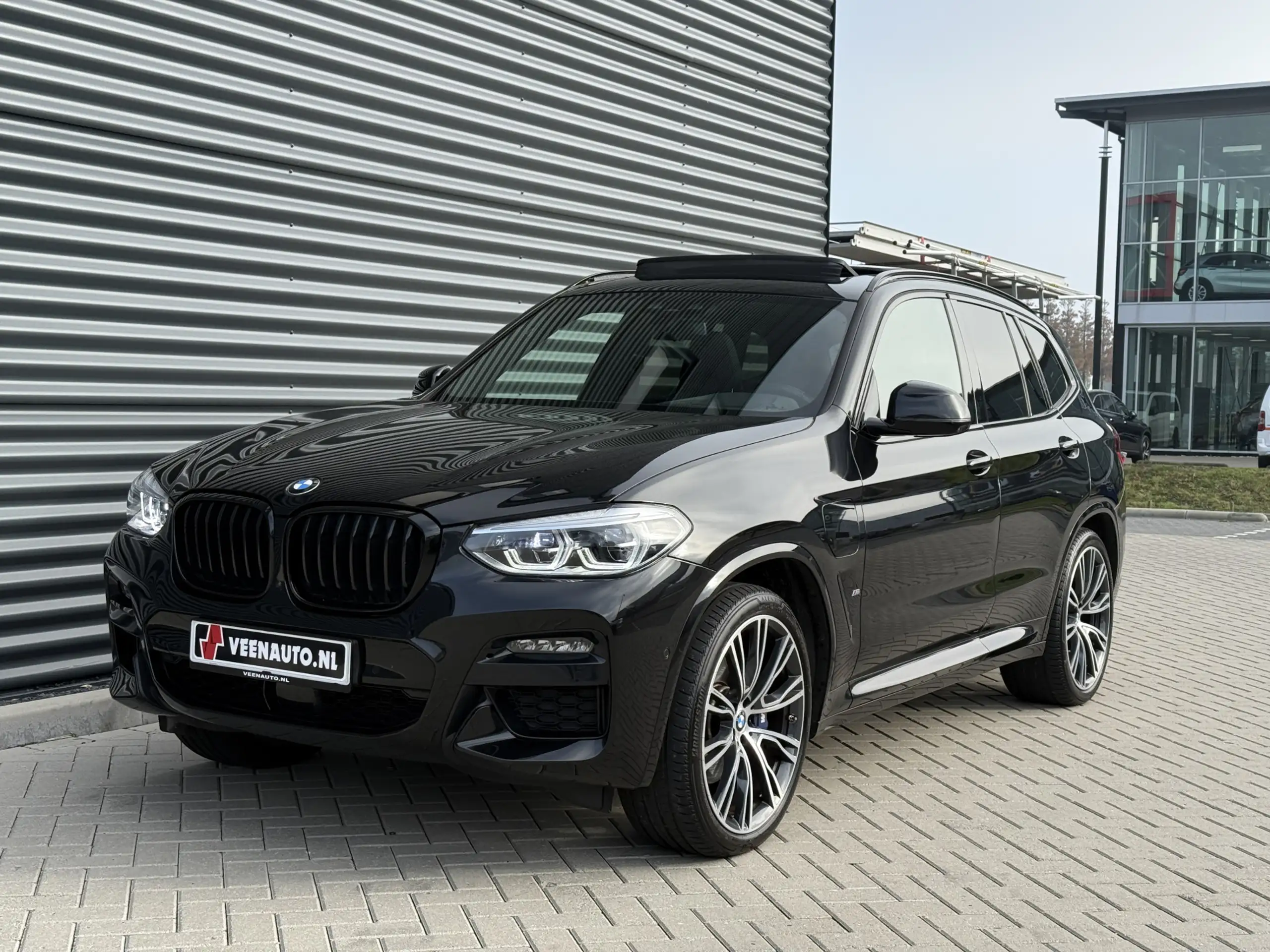 BMW - X3