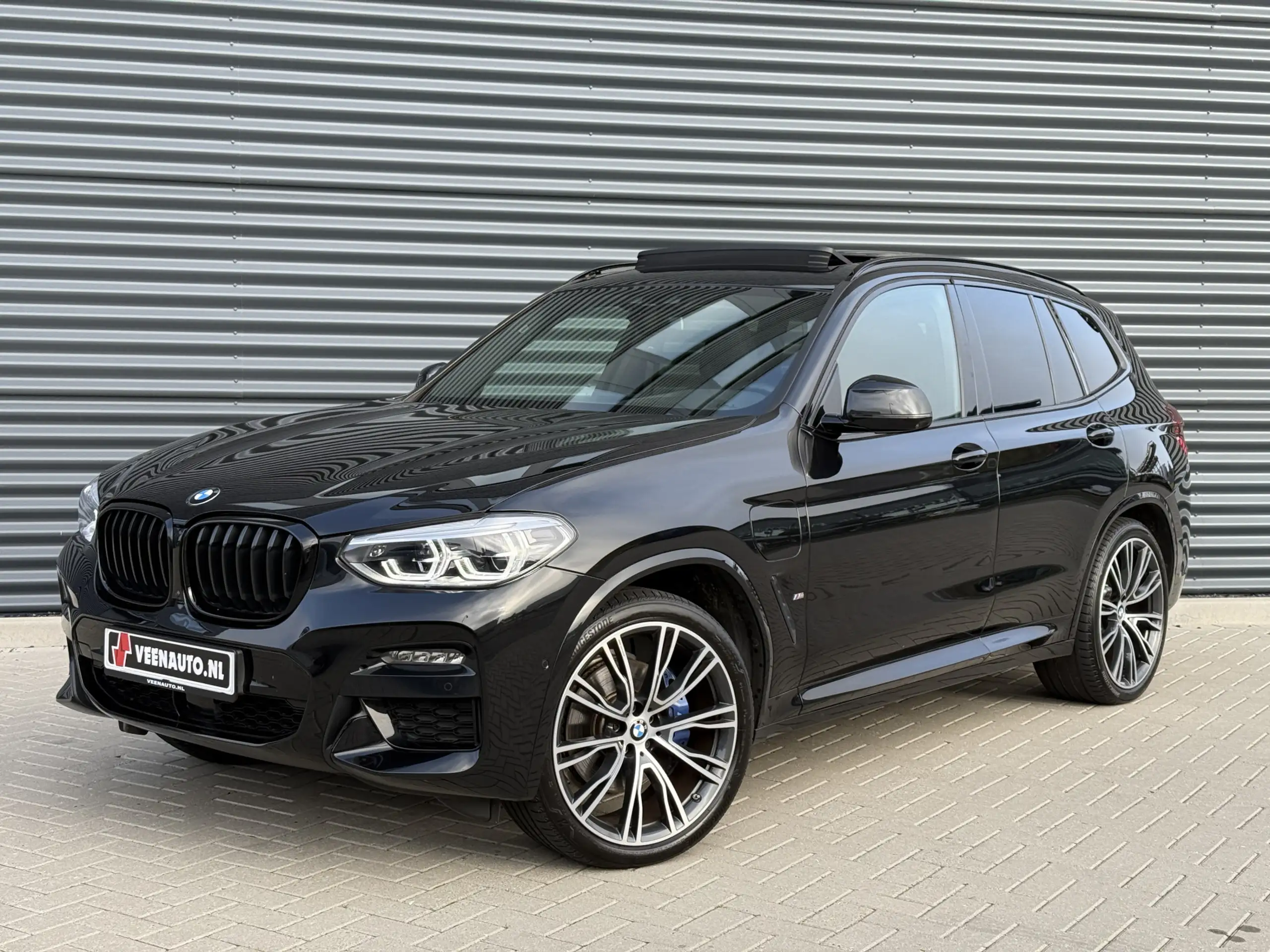 BMW - X3