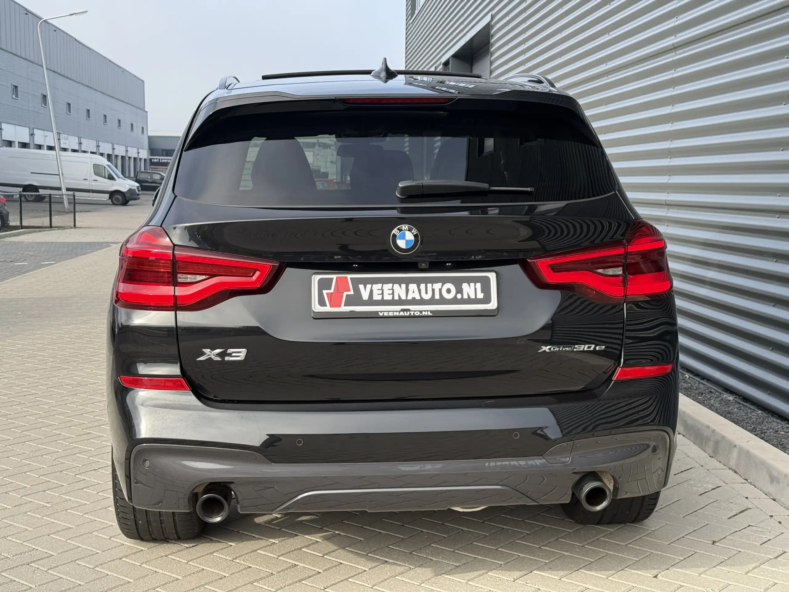 BMW - X3