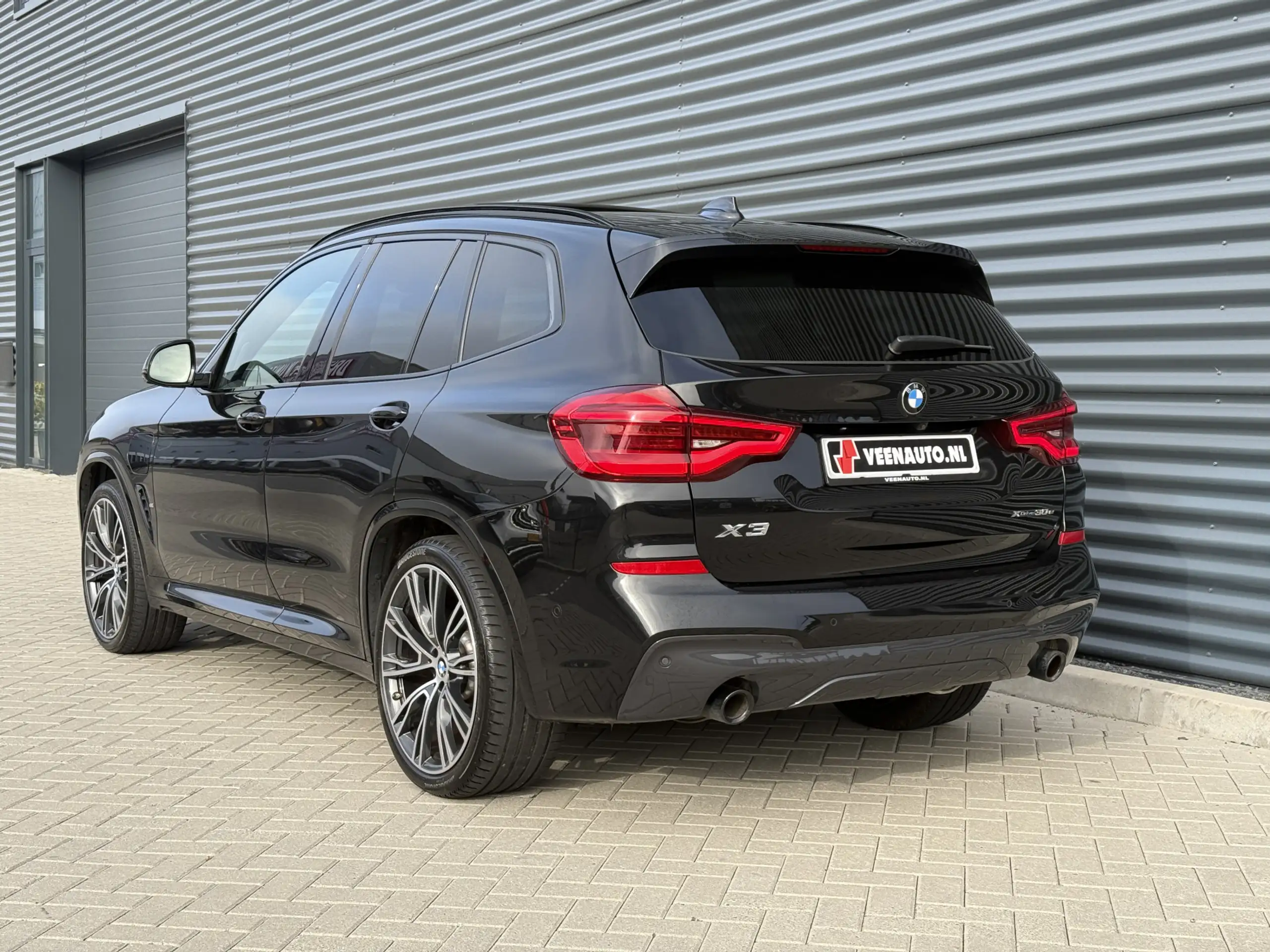 BMW - X3