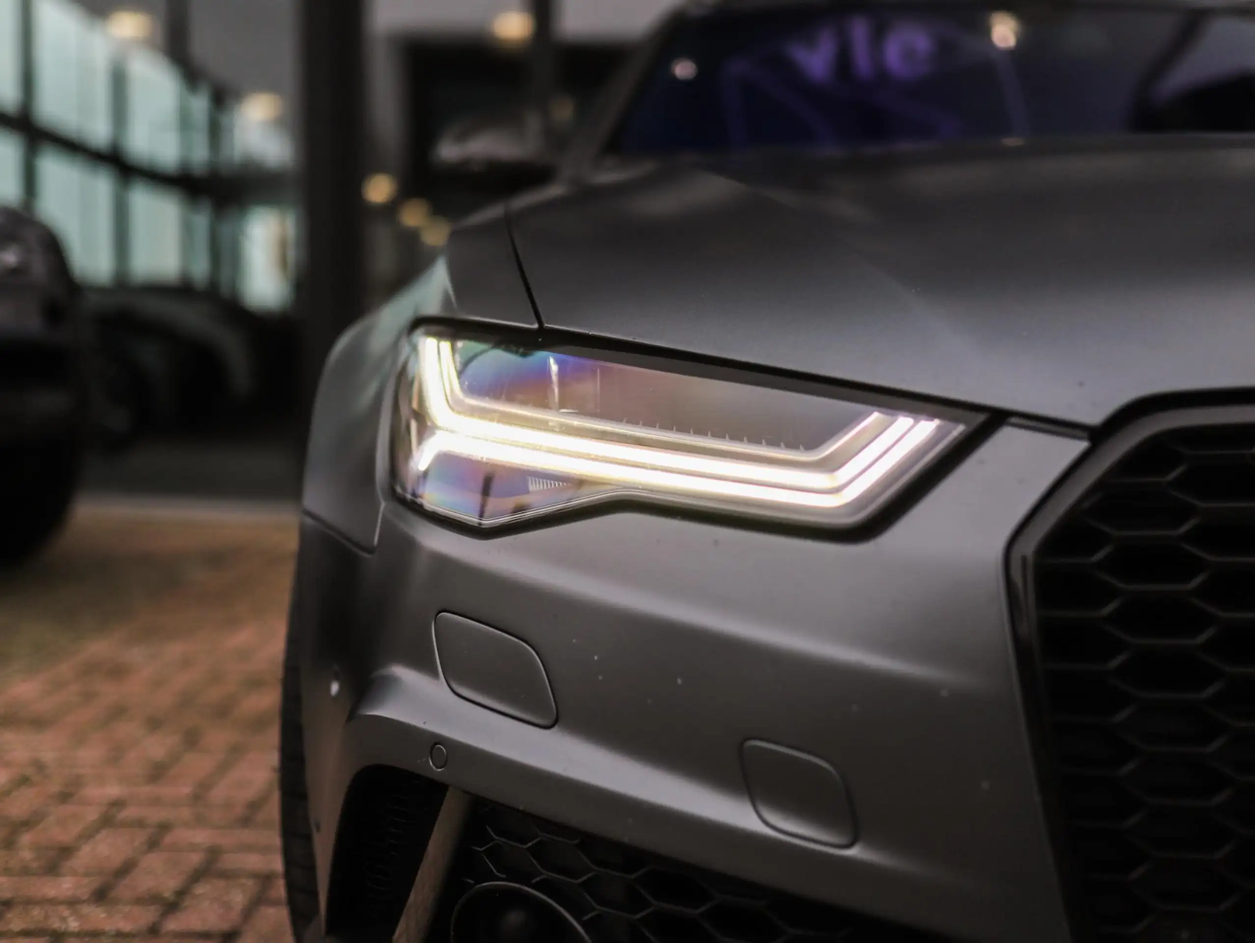 Audi - RS6