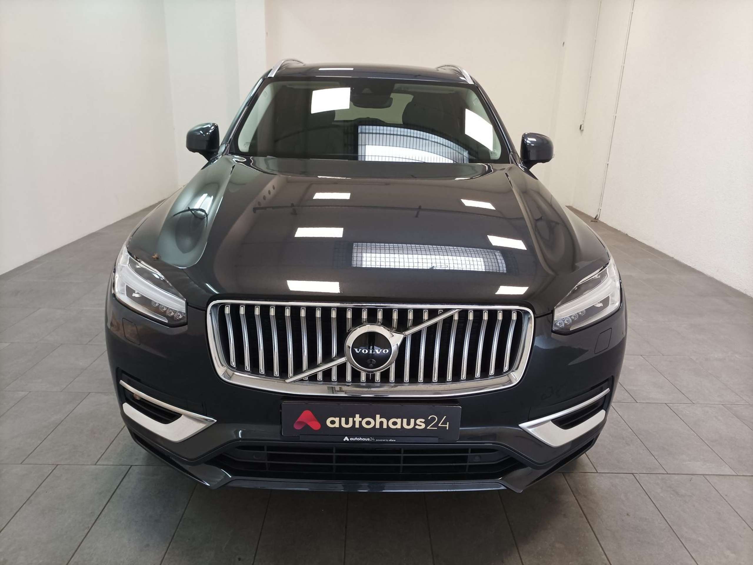 Volvo - XC90