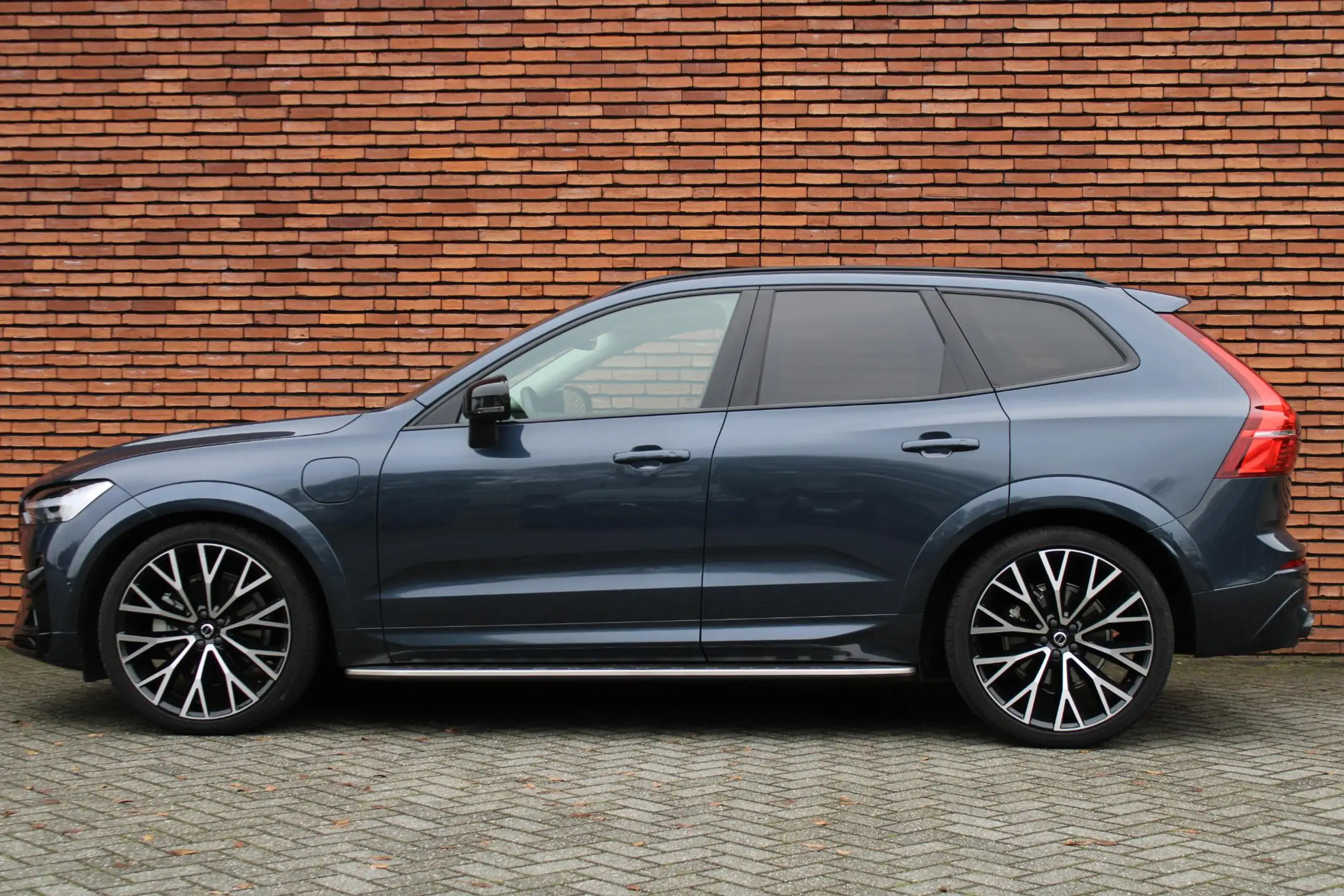 Volvo - XC60